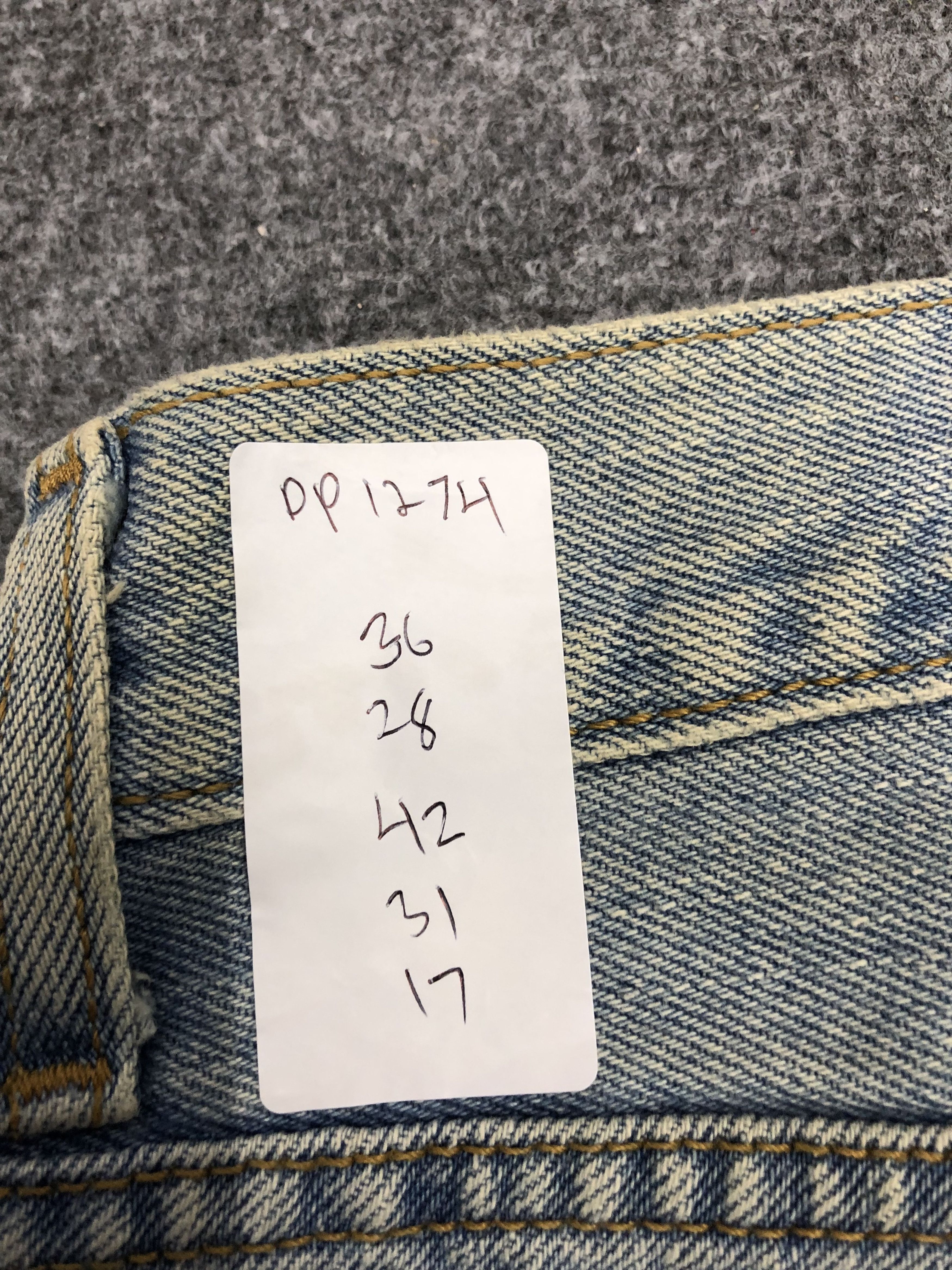 Levi's × Vintage Vintage Levis 560 Faded Blue Baggy Jeans Size US 36 / EU 52 - 13 Thumbnail