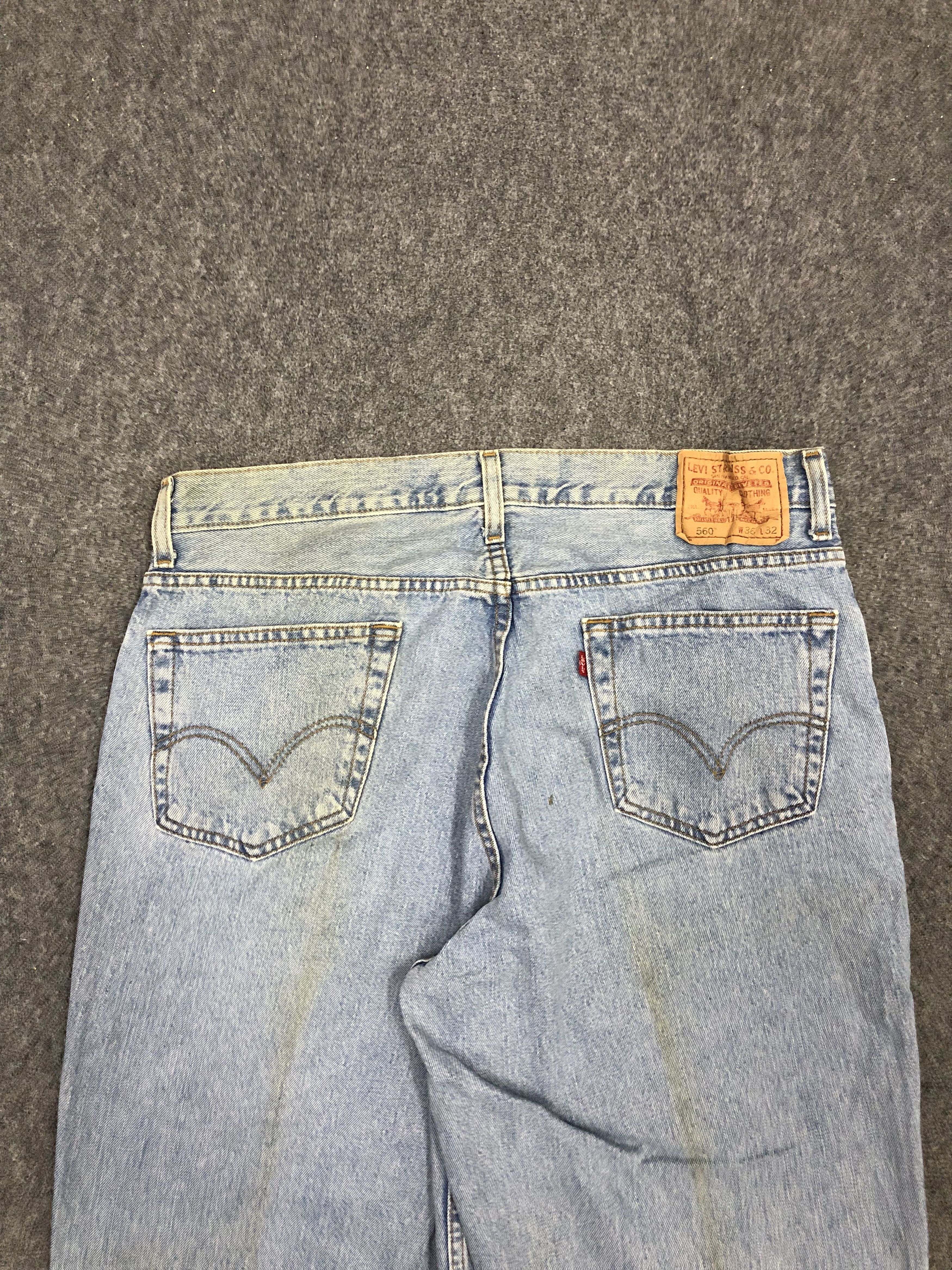 Levi's × Vintage Vintage Levis 560 Faded Blue Baggy Jeans Size US 36 / EU 52 - 4 Thumbnail