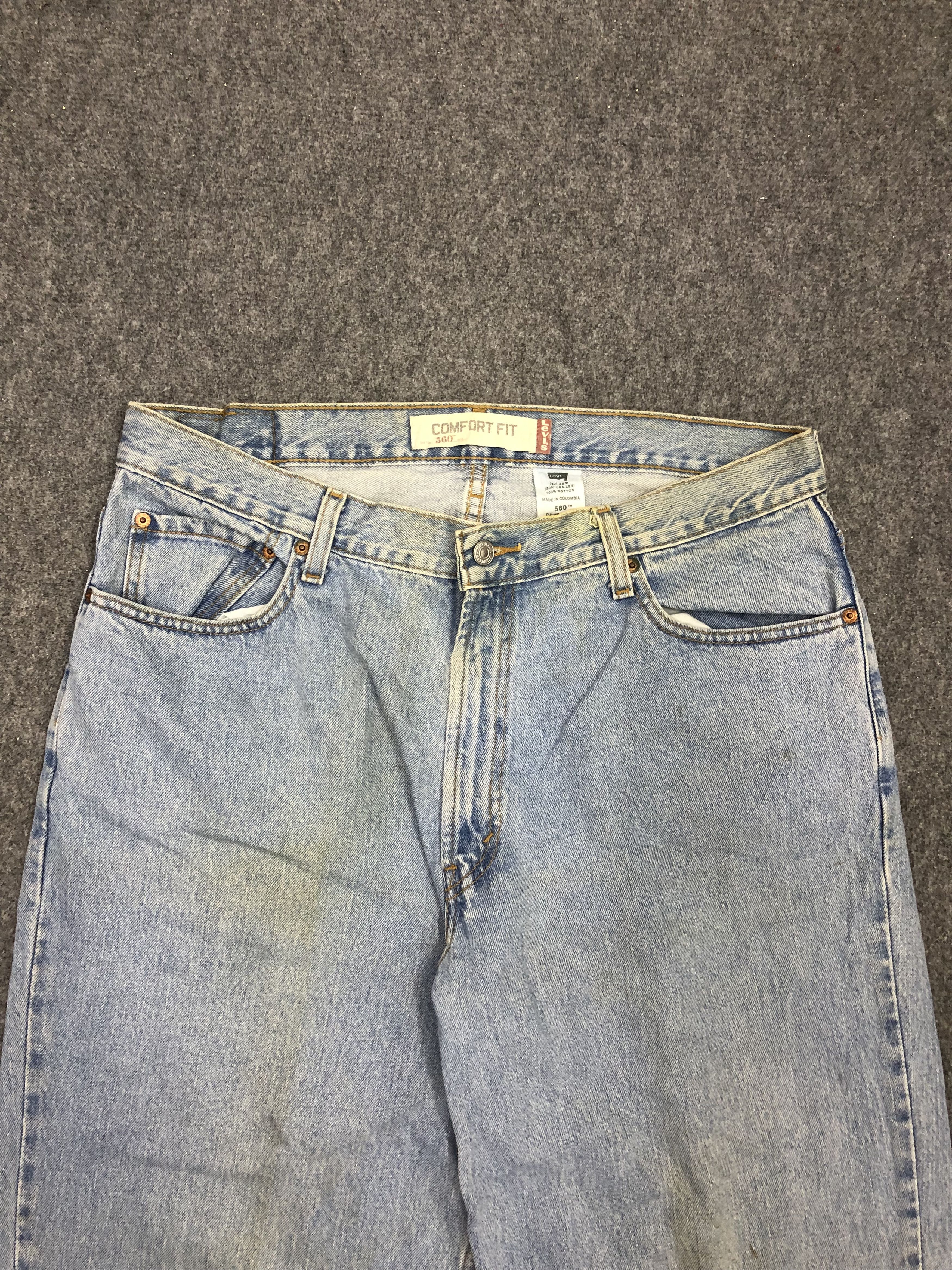 Levi's × Vintage Vintage Levis 560 Faded Blue Baggy Jeans Size US 36 / EU 52 - 2 Thumbnail