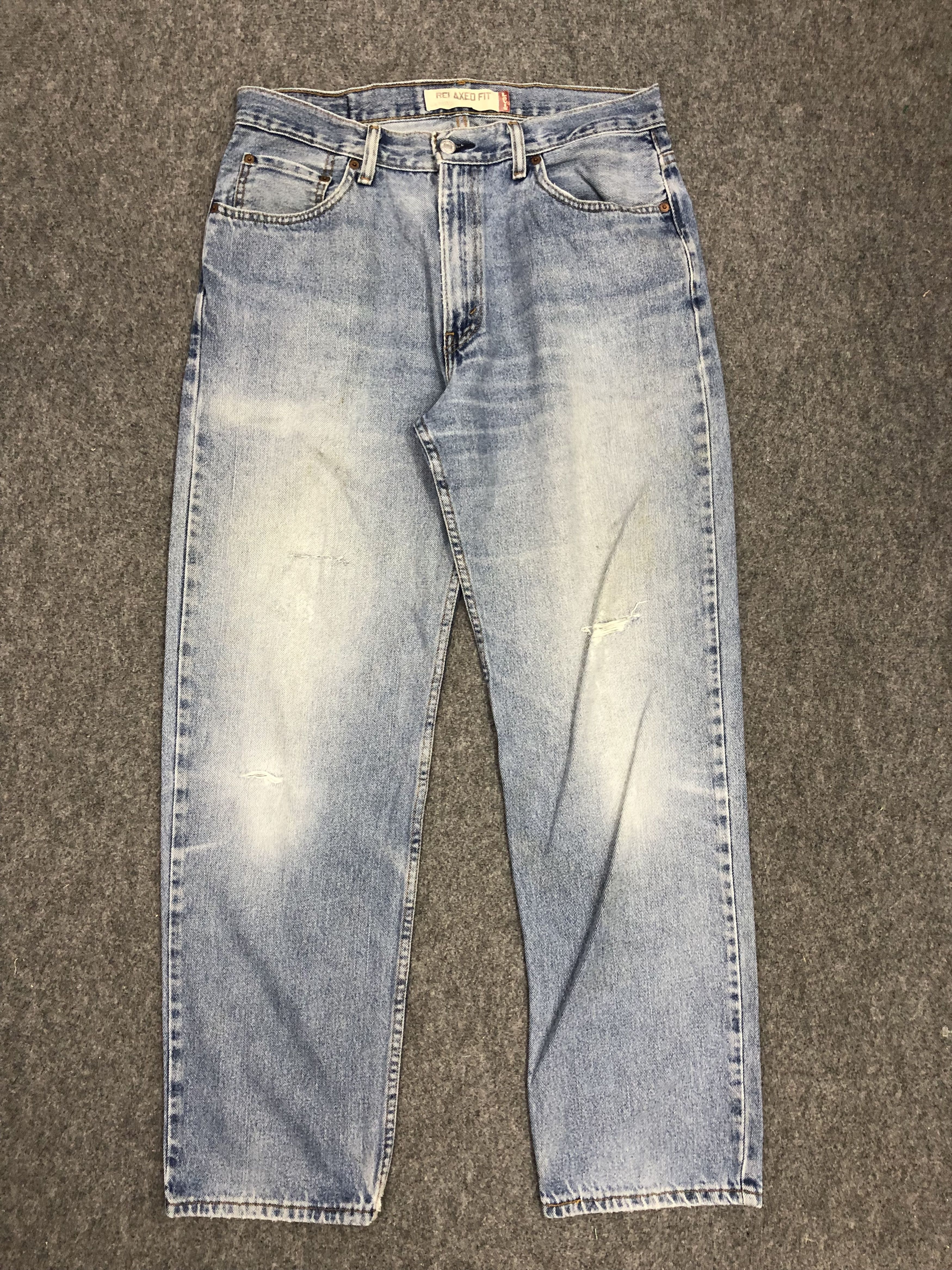 Levi's × Vintage Vintage Levis 550 Faded Blue Baggy Jeans Size US 34 / EU 50 - 1 Thumbnail