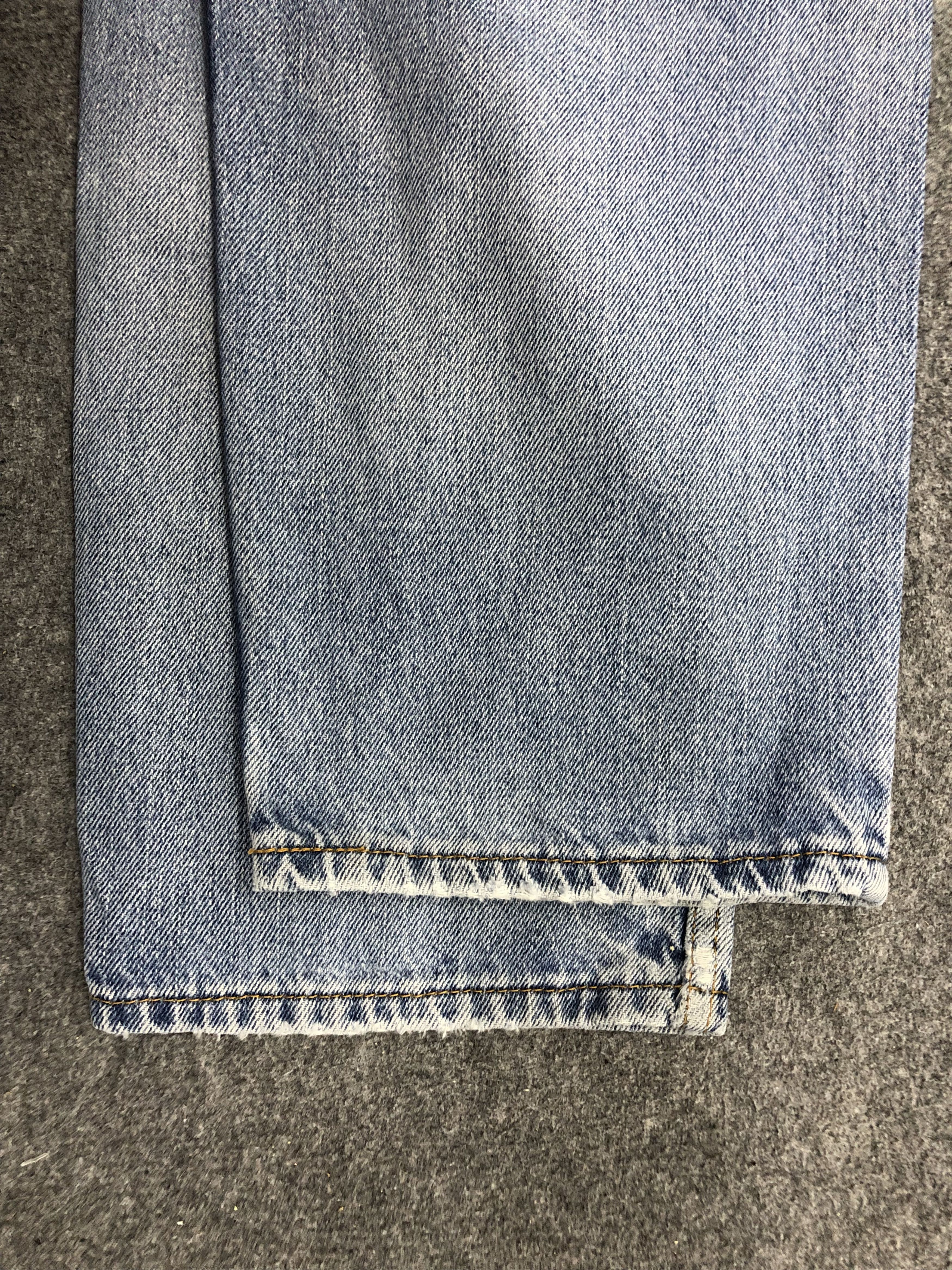 Levi's × Vintage Vintage Levis 550 Faded Blue Baggy Jeans Size US 34 / EU 50 - 12 Thumbnail