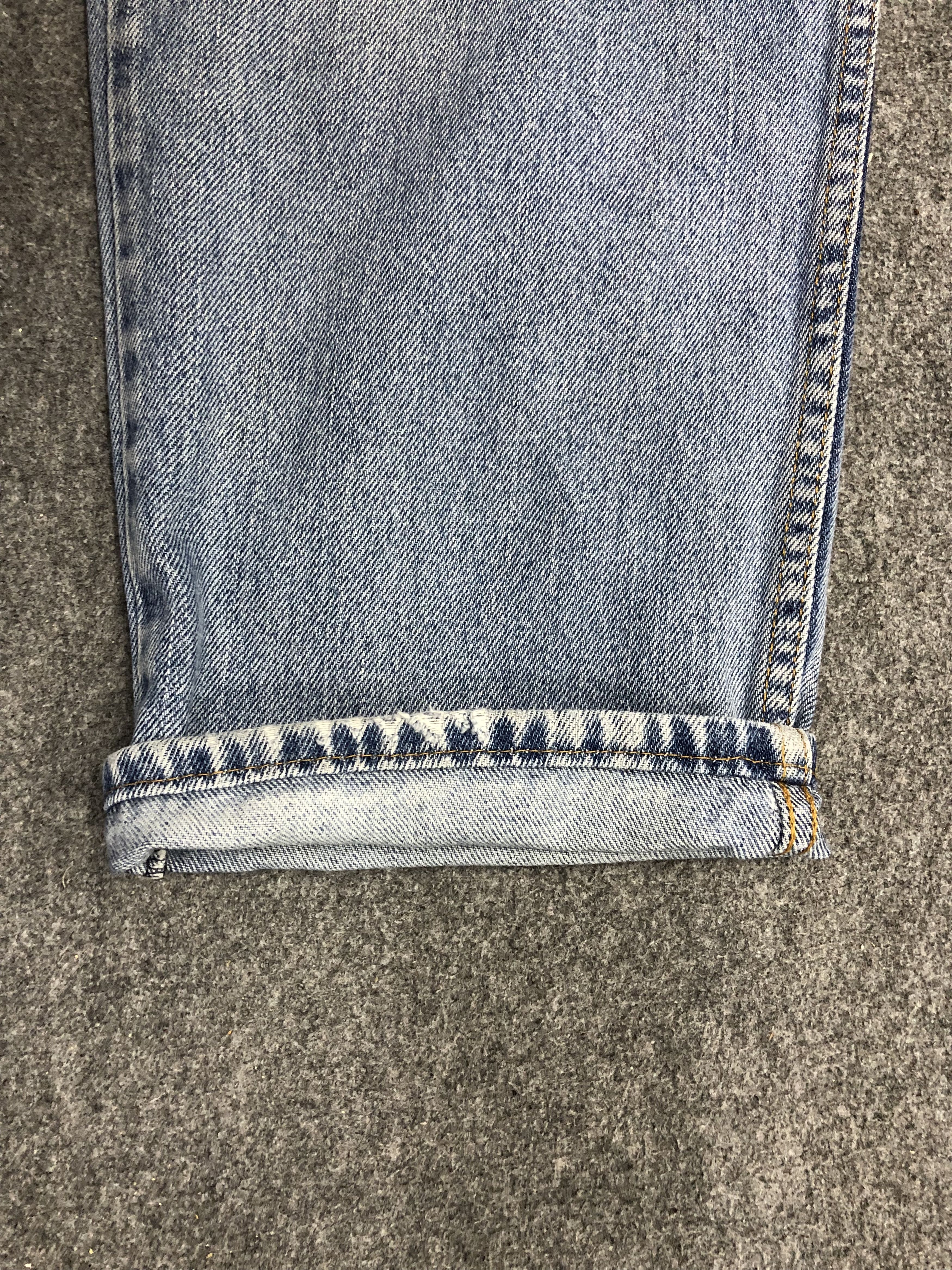 Levi's × Vintage Vintage Levis 550 Faded Blue Baggy Jeans Size US 34 / EU 50 - 11 Thumbnail