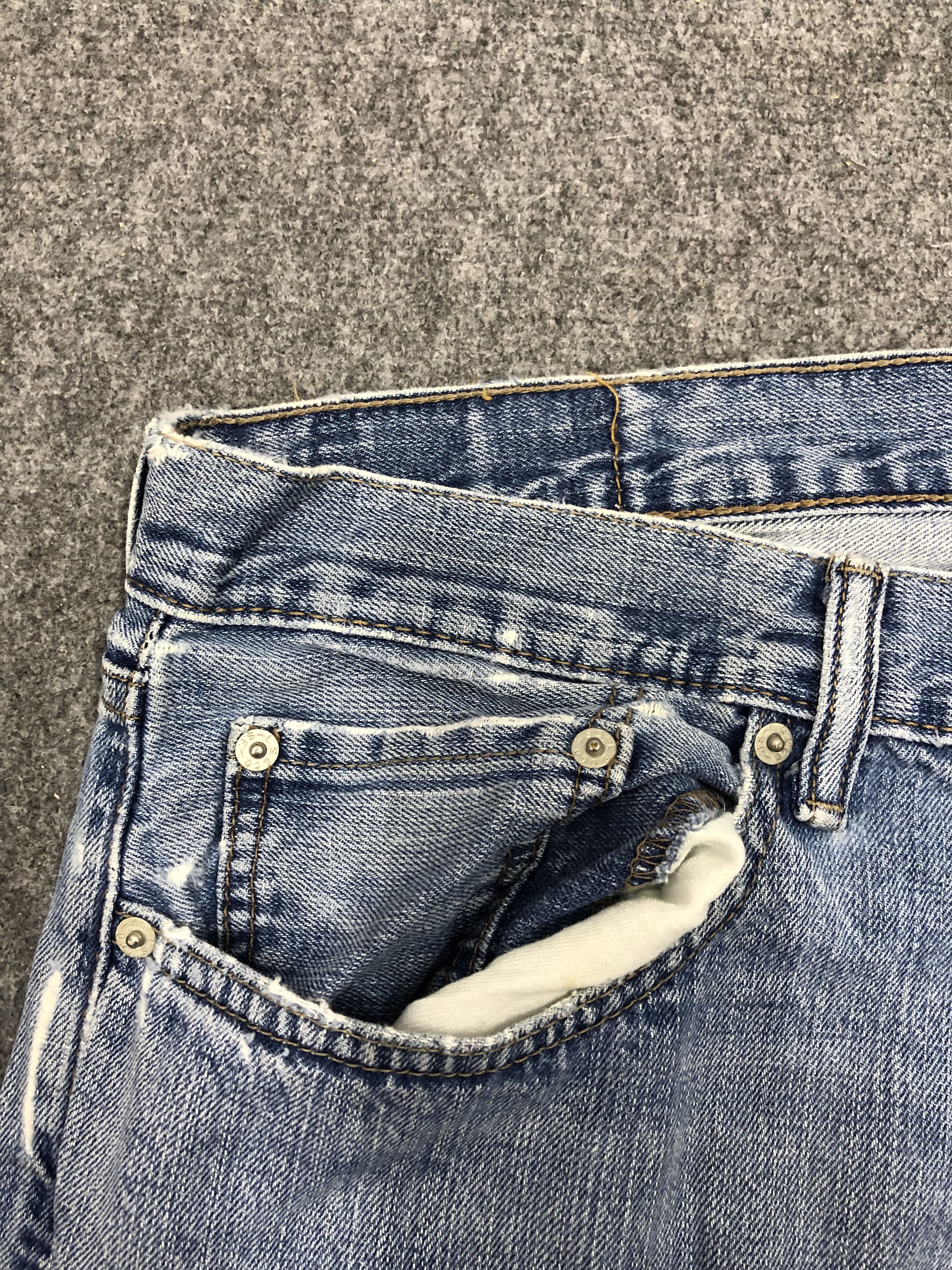 Levi's × Vintage Vintage Distressed Levis 559 Faded Blue Jeans DP1280 Size US 36 / EU 52 - 8 Thumbnail
