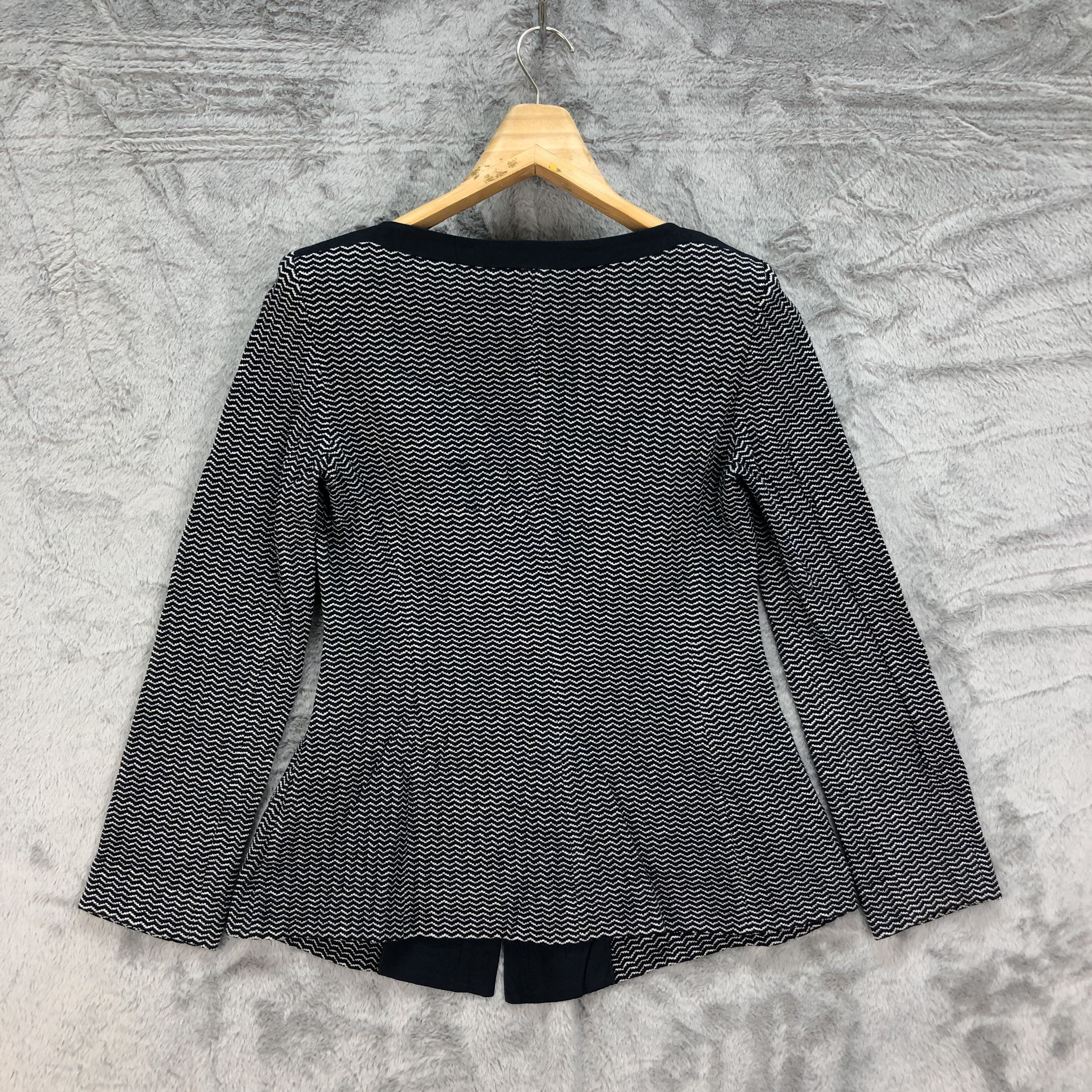 Armani Armani Collezioni Snap Button Blouse #4533-157 Size M / US 6-8 / IT 42-44 - 9 Thumbnail