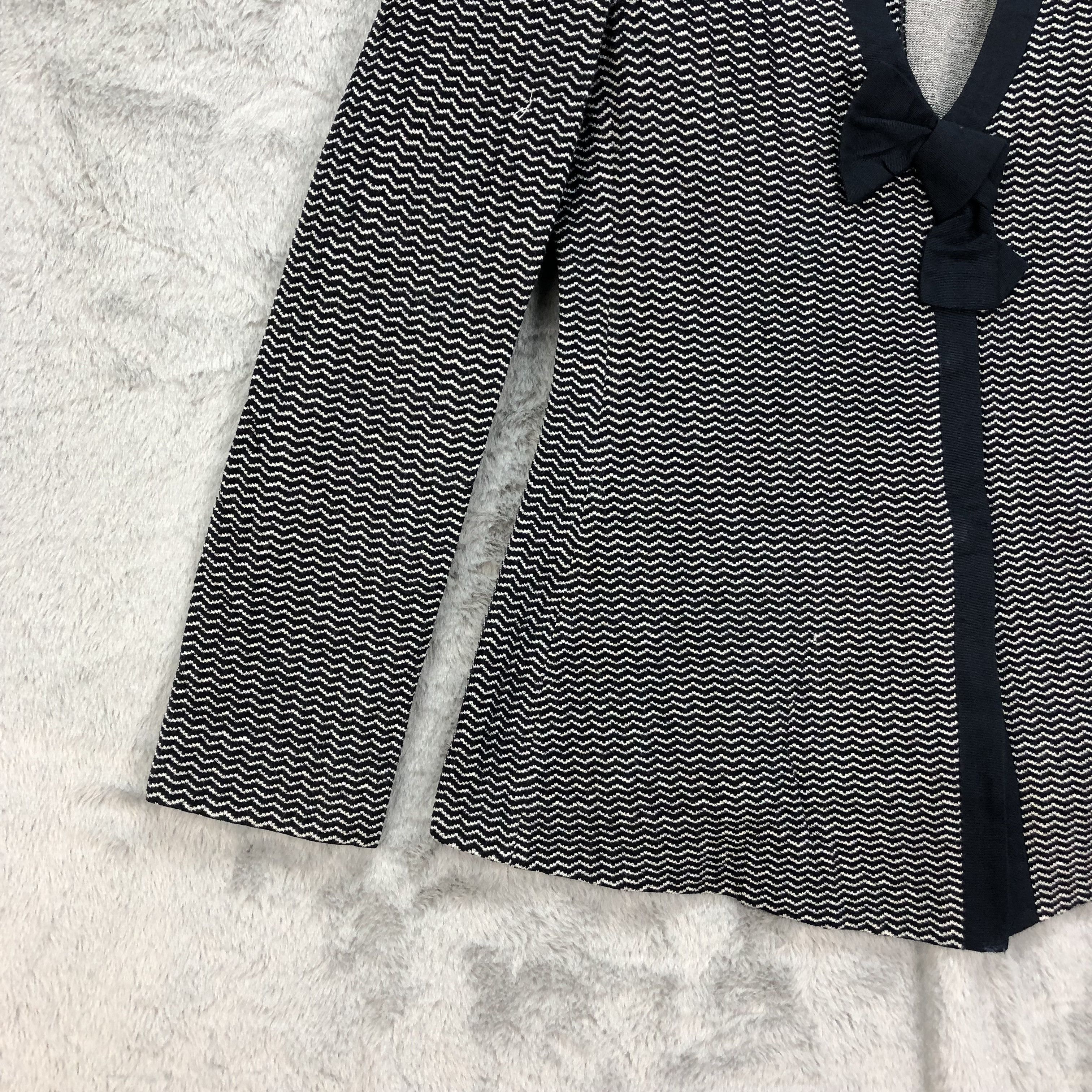 Armani Armani Collezioni Snap Button Blouse #4533-157 Size M / US 6-8 / IT 42-44 - 5 Thumbnail