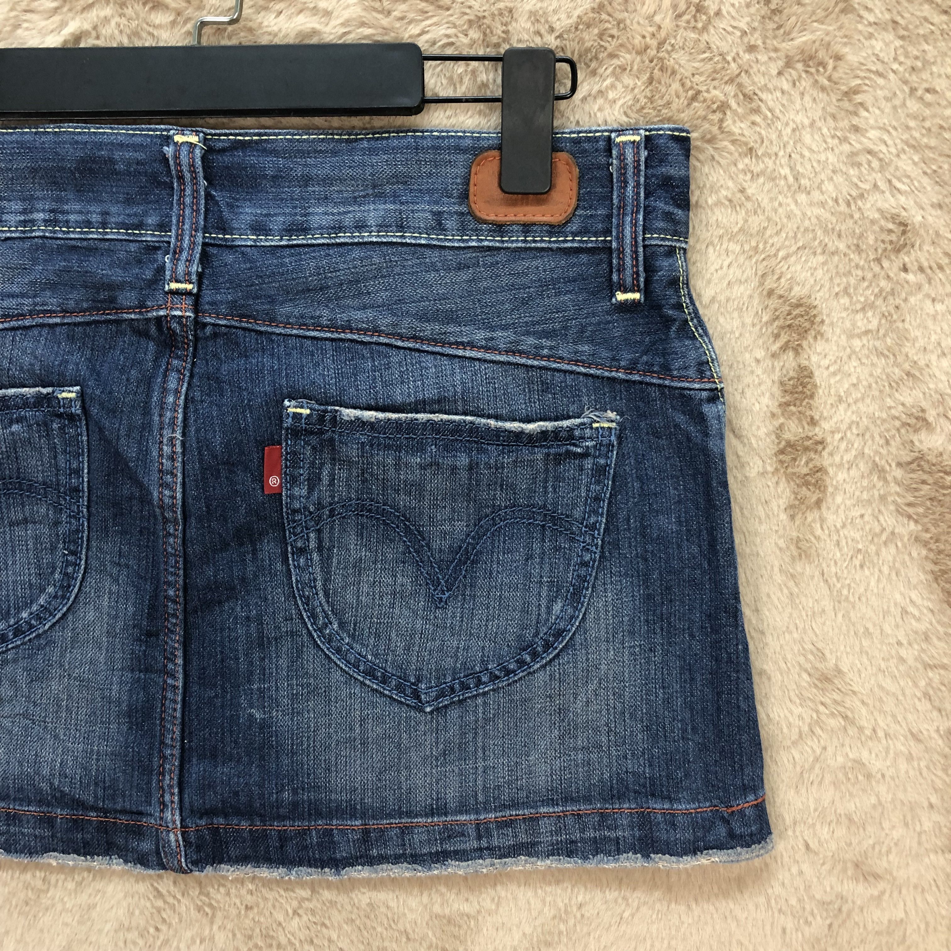 Levi's LEVI'S JEANS SINGLE R MINI SKIRTS #5650-201 Size 33" - 12 Thumbnail