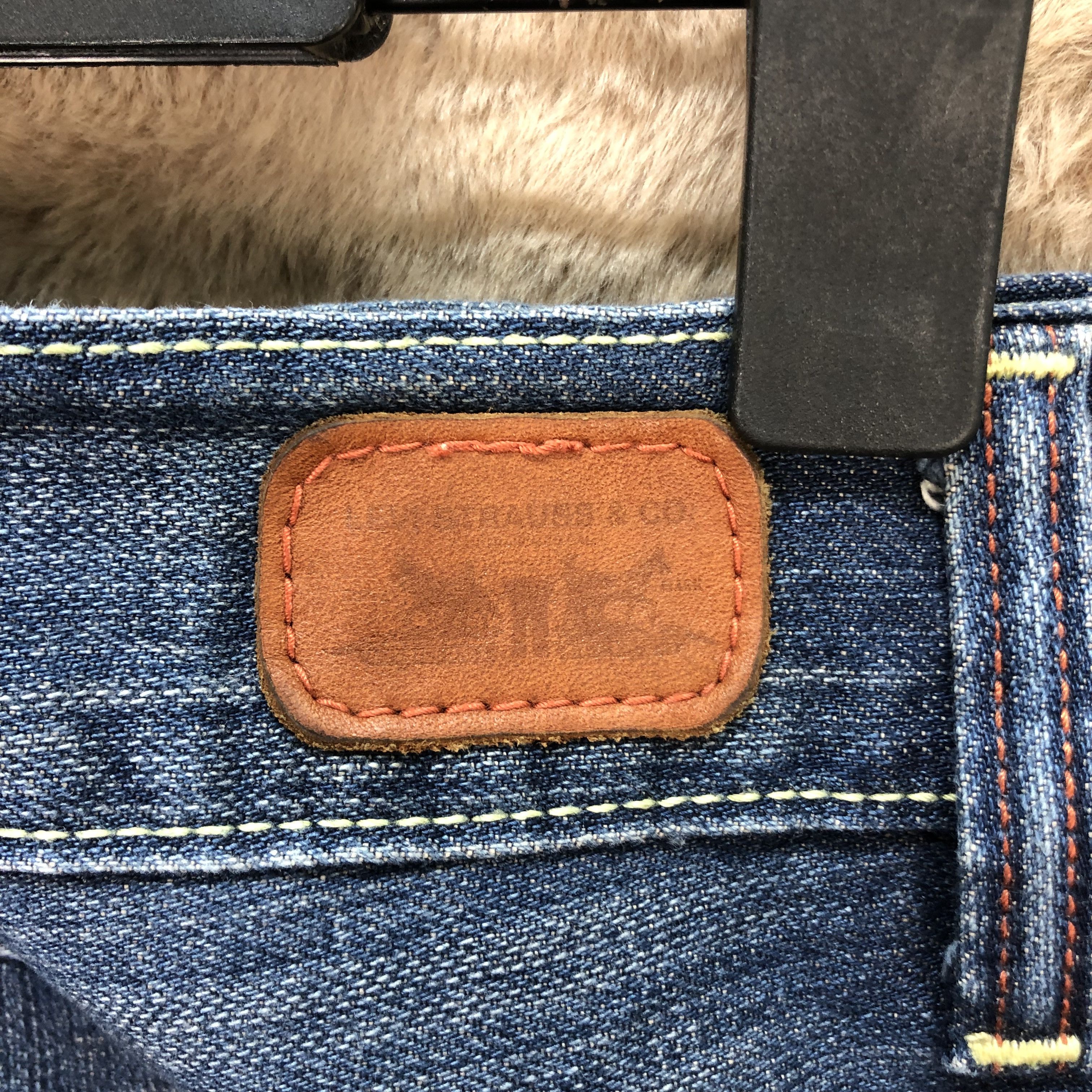 Levi's LEVI'S JEANS SINGLE R MINI SKIRTS #5650-201 Size 33" - 13 Thumbnail
