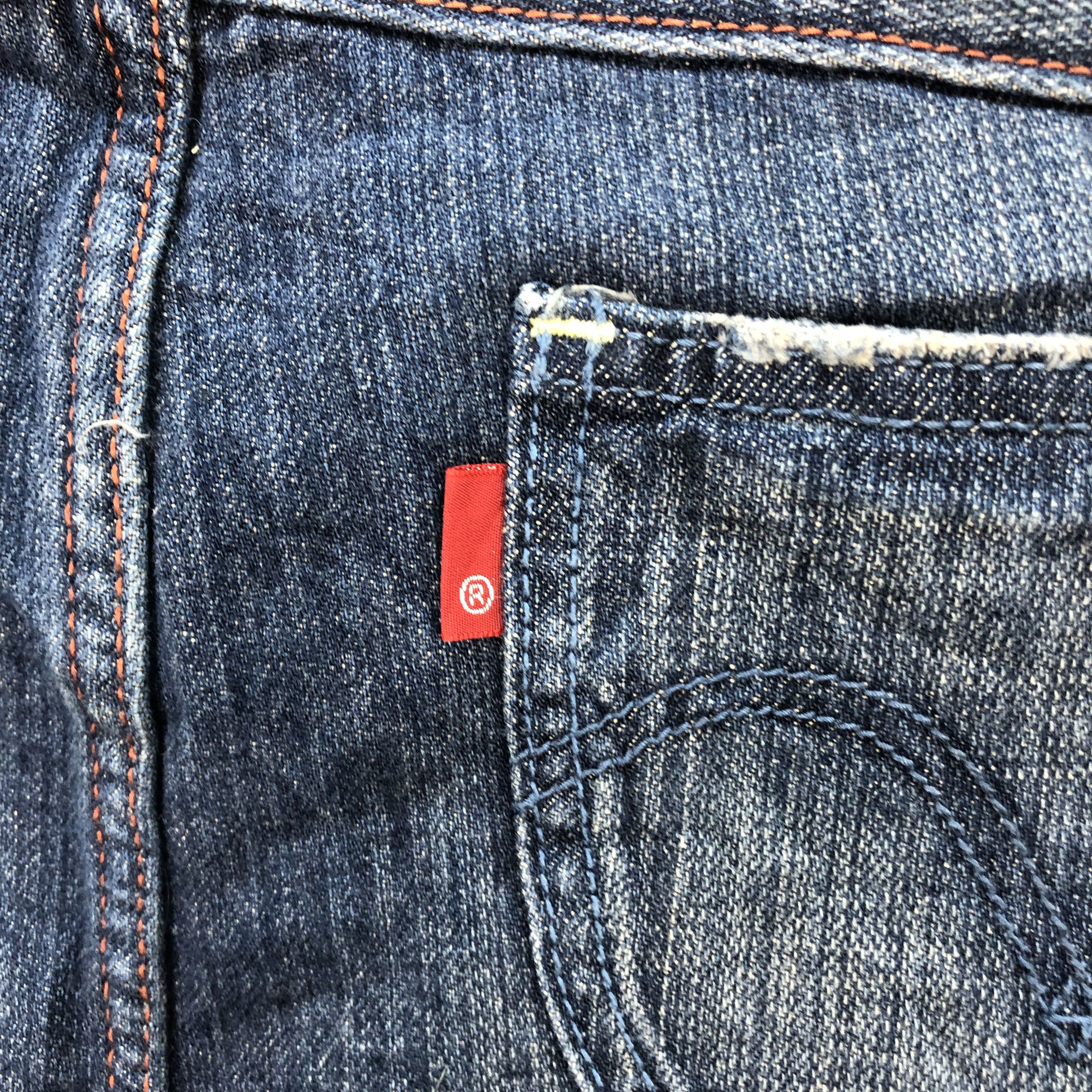 Levi's LEVI'S JEANS SINGLE R MINI SKIRTS #5650-201 Size 33" - 14 Thumbnail
