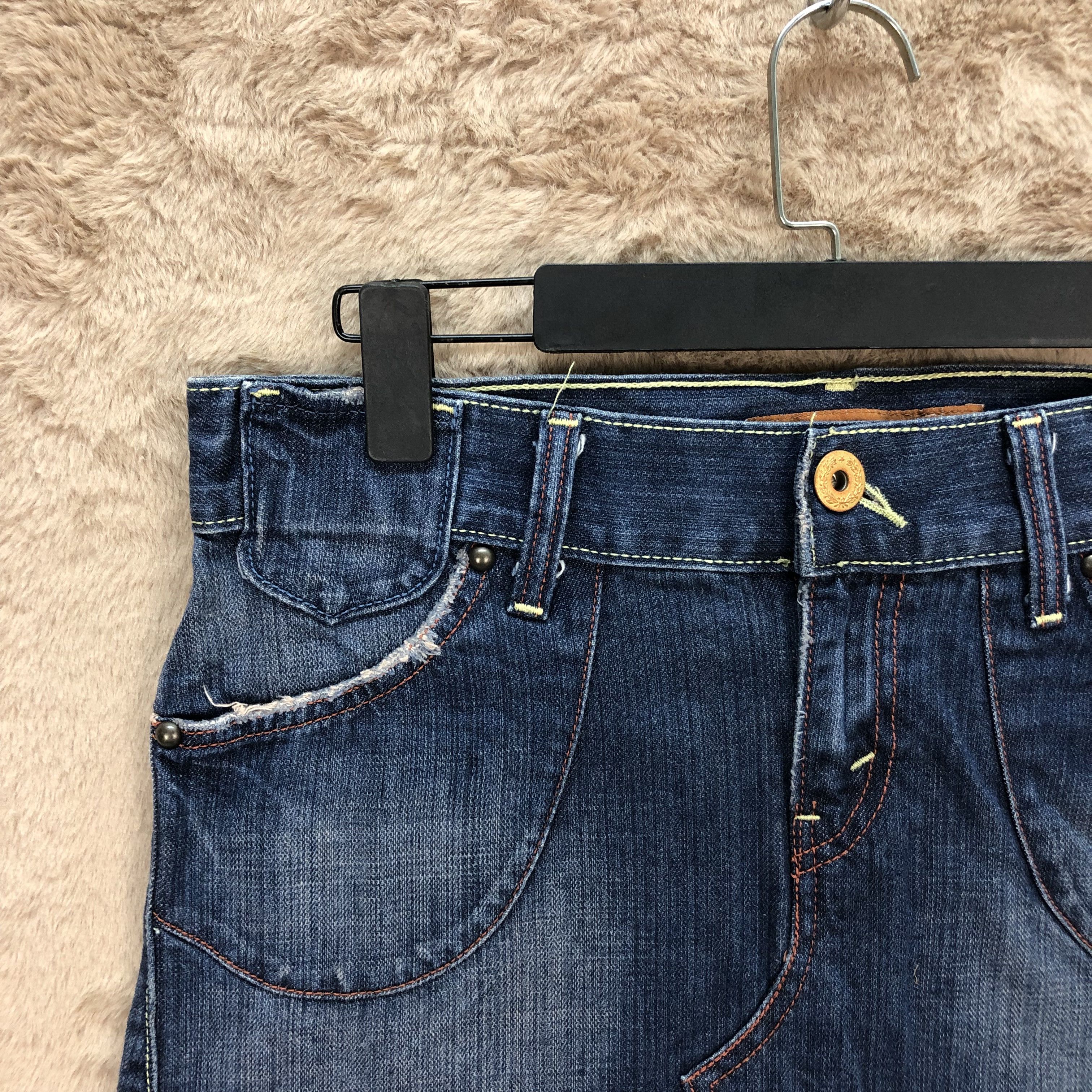 Levi's LEVI'S JEANS SINGLE R MINI SKIRTS #5650-201 Size 33" - 2 Thumbnail