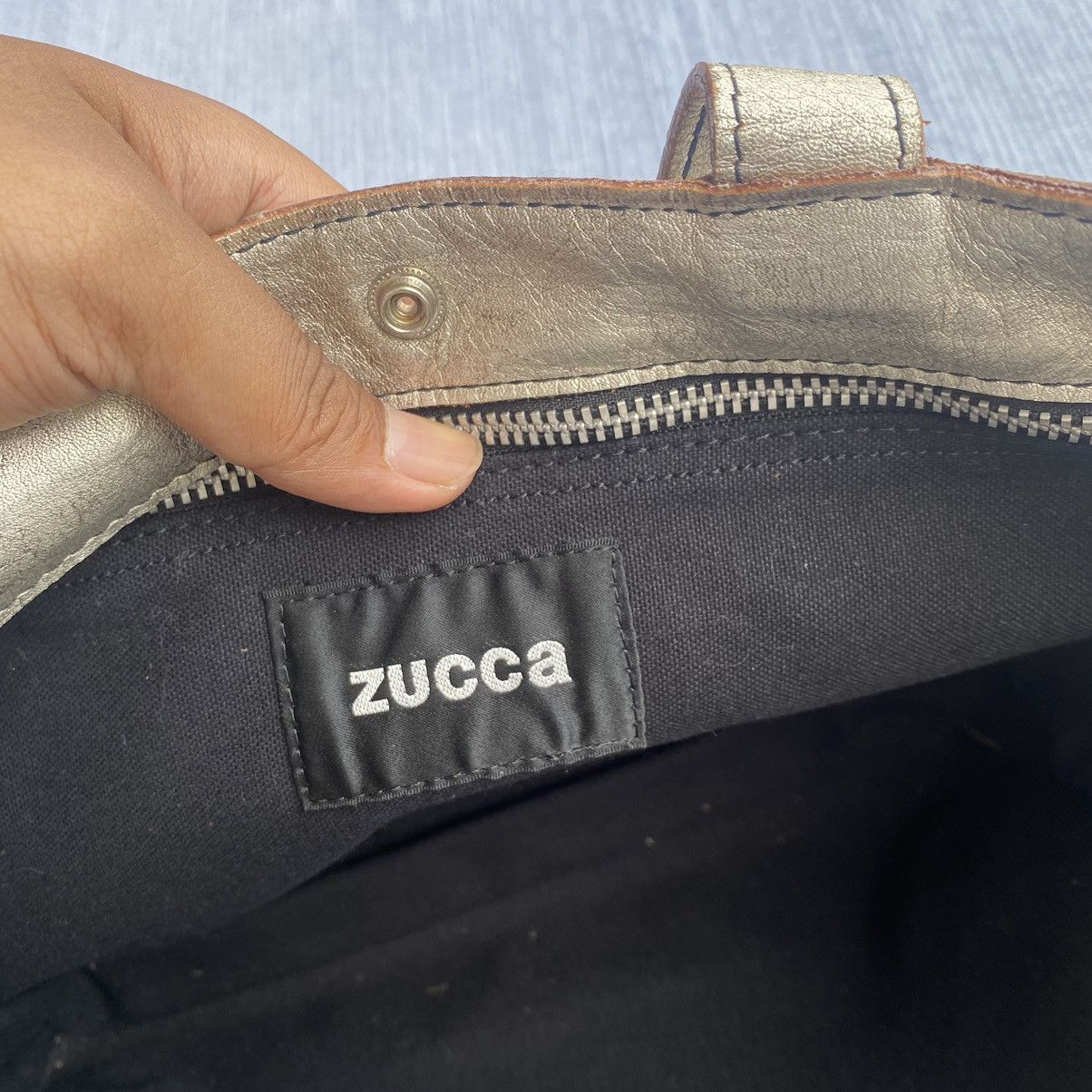 Issey Miyake Zucca silver leather bag Size ONE SIZE - 14 Thumbnail