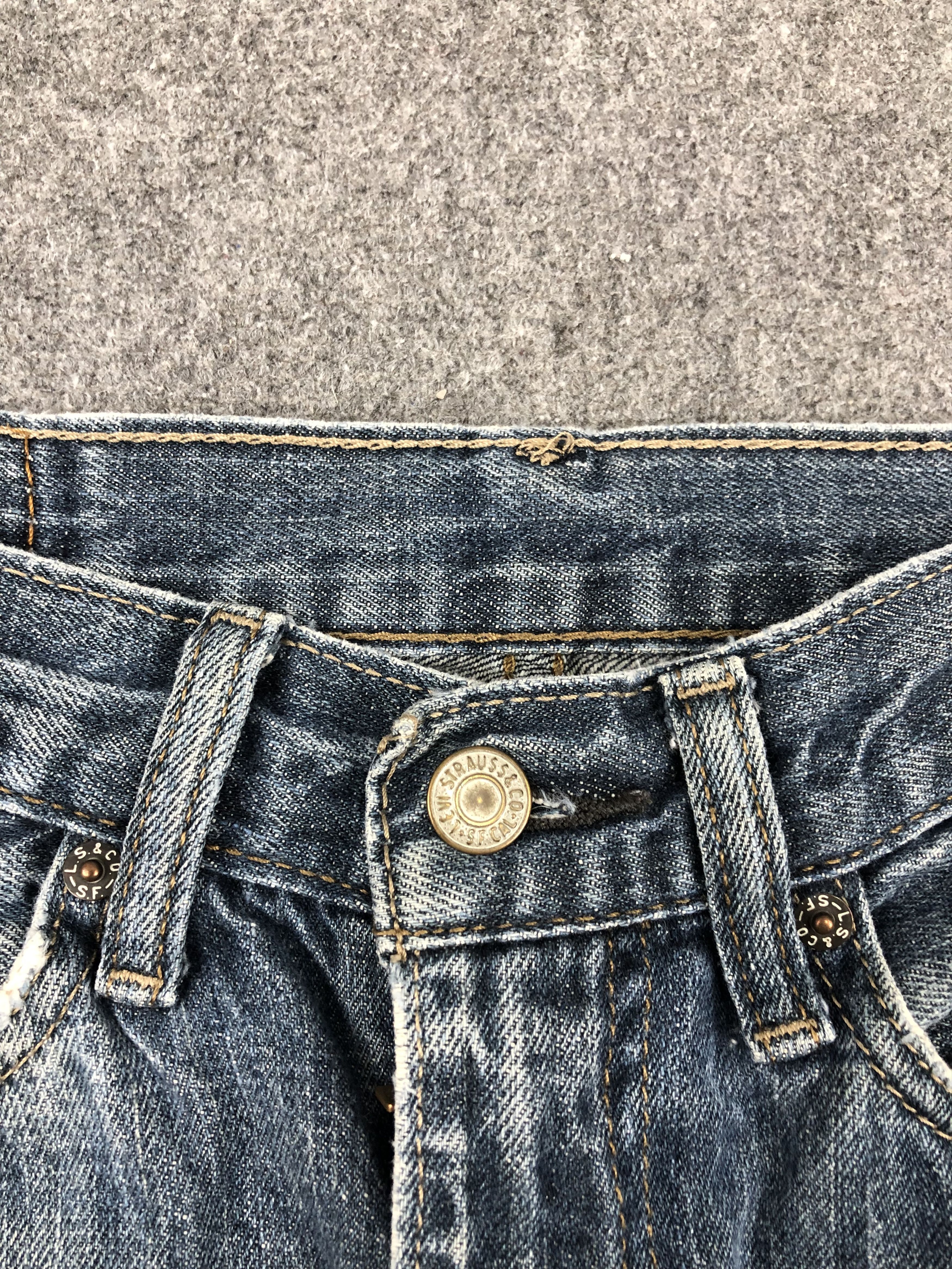 Levi's × Vintage Vintage Levis 514 Faded Blue Jeans Size US 32 / EU 48 - 11 Thumbnail