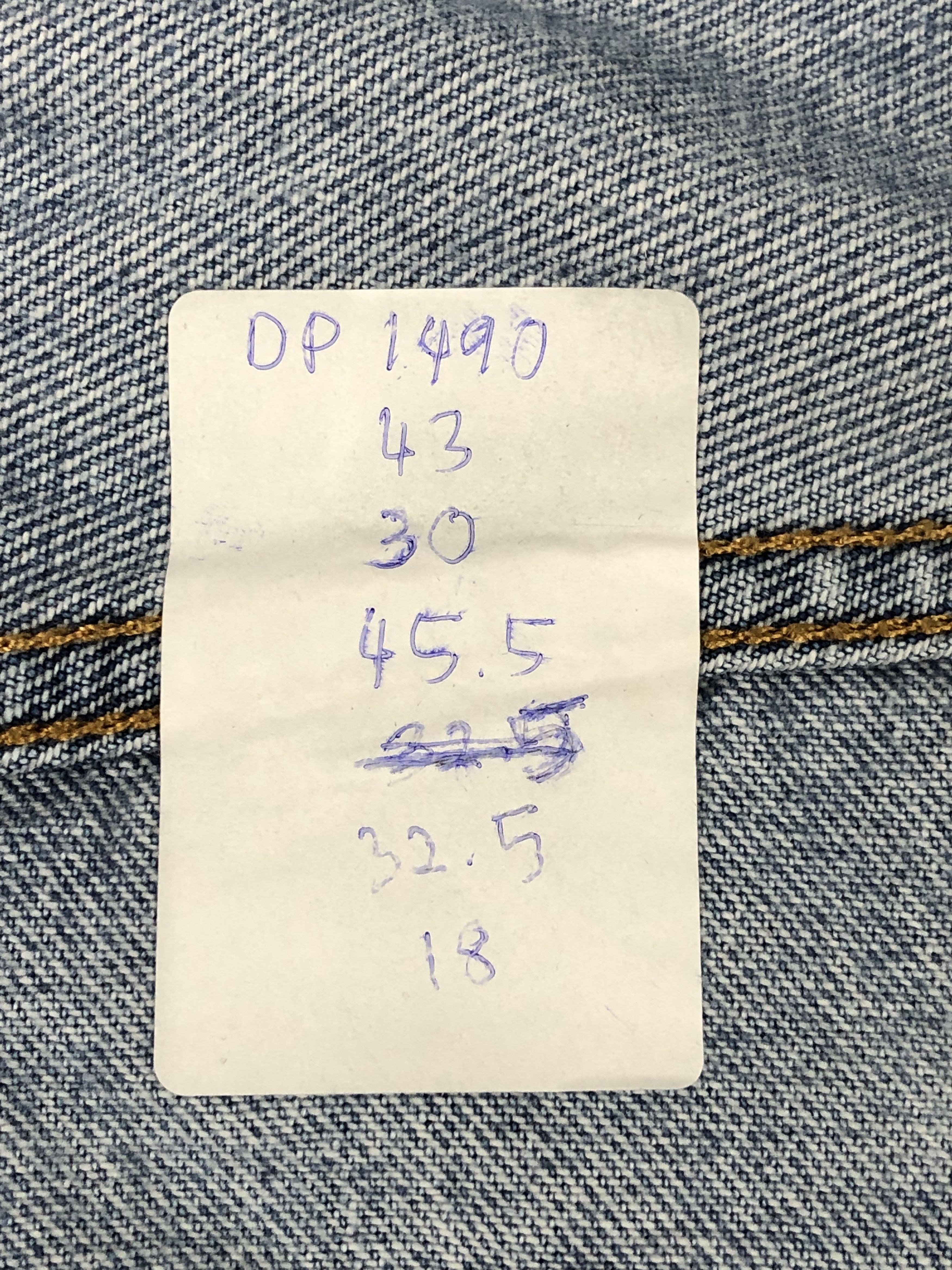 Levi's Vintage levis 550 Light Blue Jeans DP1490 Size US 43 - 14 Thumbnail