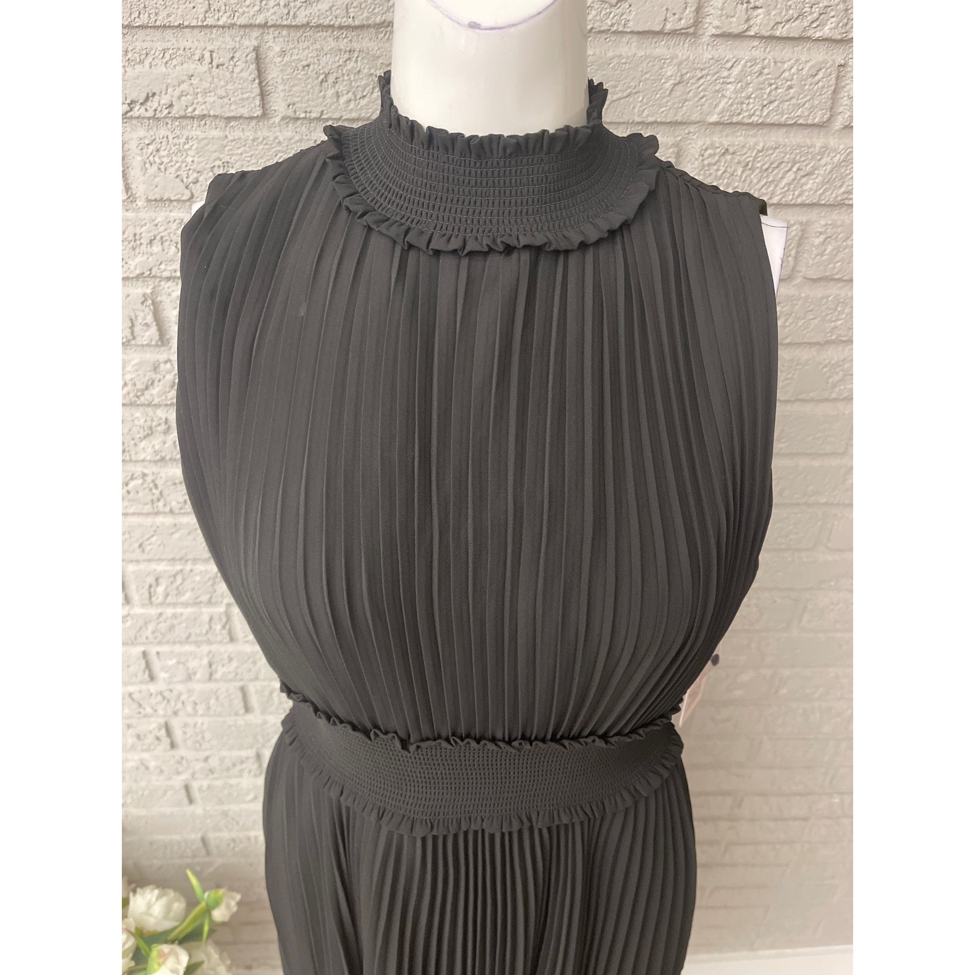 Nanette Lepore Black Accordion Smock Dress Size 6P NWT
