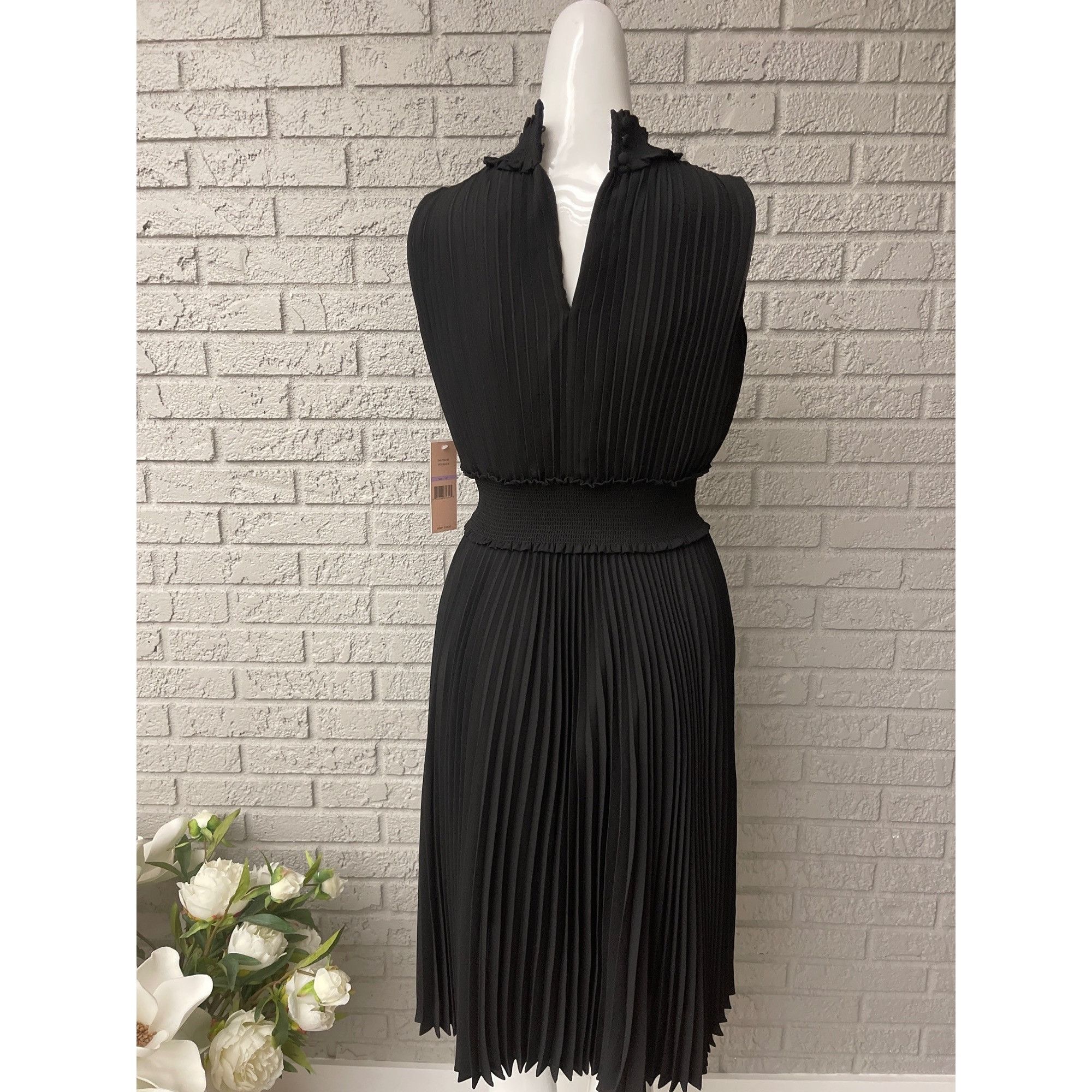 Nanette Lepore Black Accordion Smock Dress Size 6P NWT