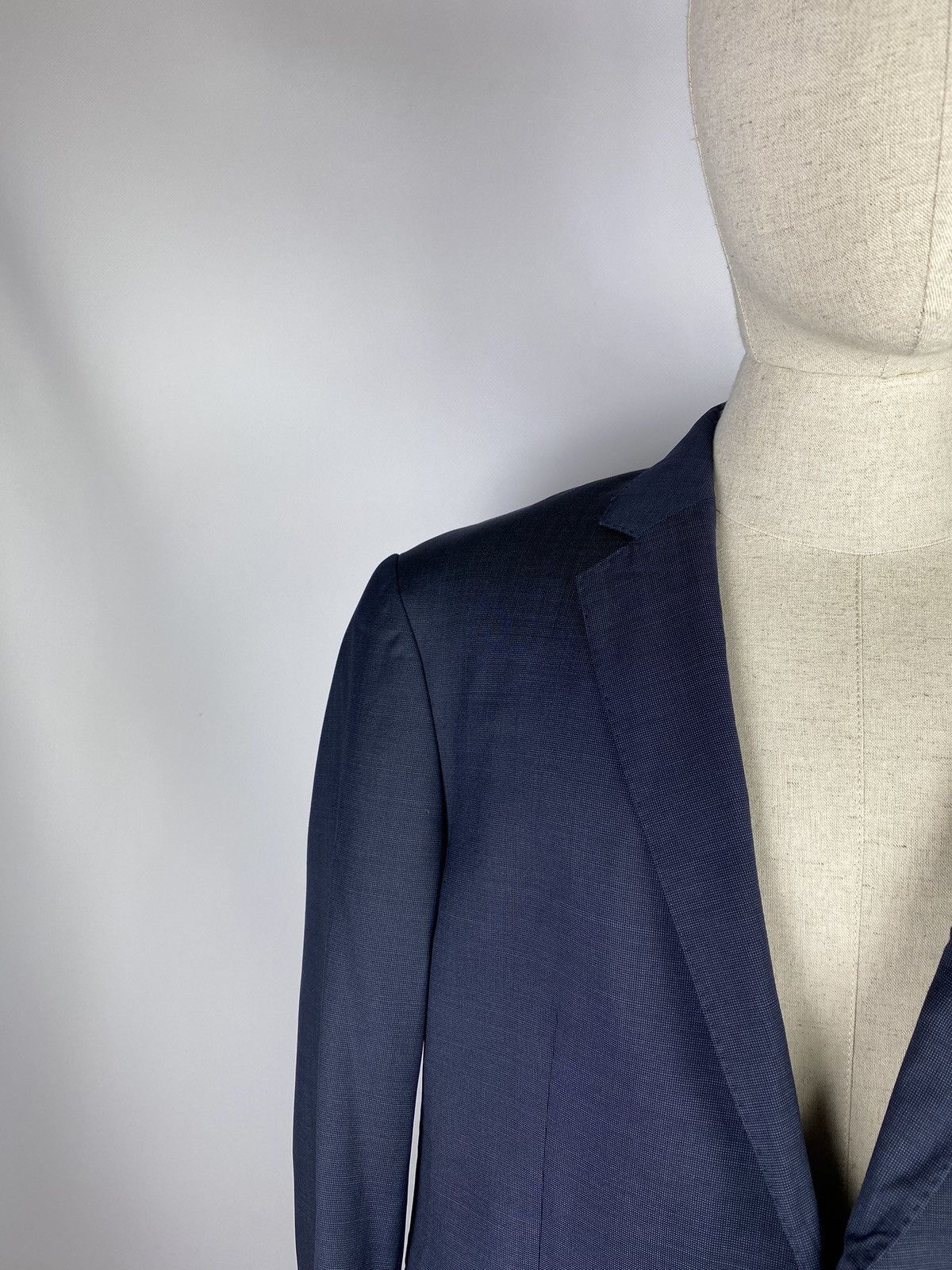 Hackett Hackett London men’s Pinpoint texture wool blazer jacket Size 44L - 7 Thumbnail