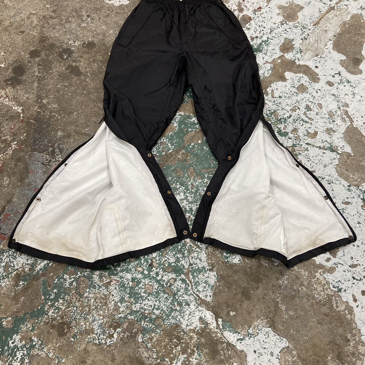 K-Way × Vintage Vintage Y2K Black Flare Hiking Pants Size 24" / US 00 / IT 34 - 5 Thumbnail