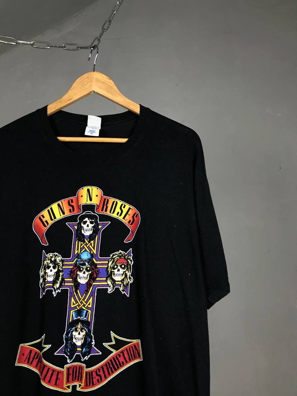 Band Tees × Guns N' Roses × Vintage Guns and Roses 2004 vintage rock band tee Size US XL / EU 56 / 4 - 2 Thumbnail