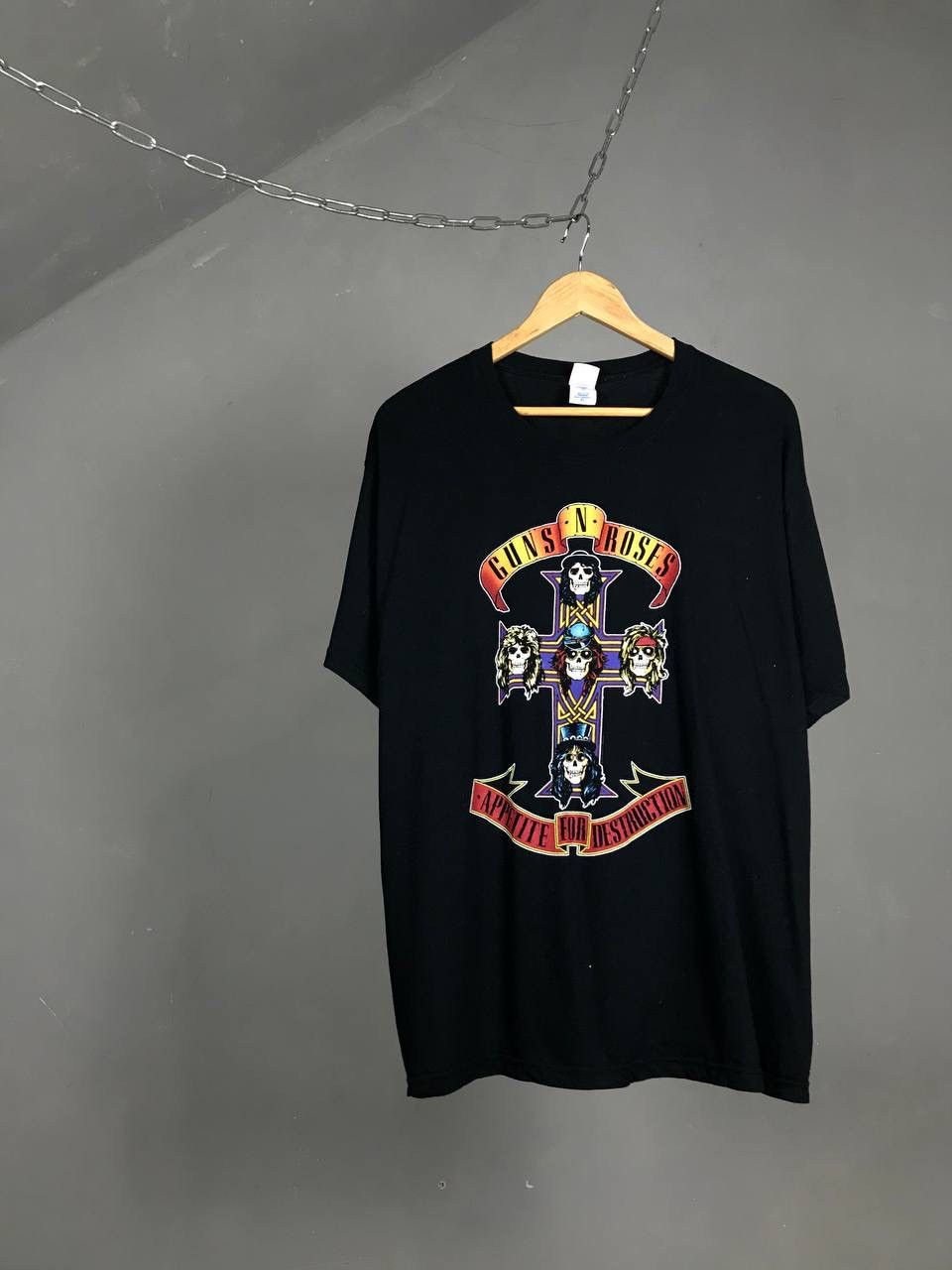 Band Tees × Guns N' Roses × Vintage Guns and Roses 2004 vintage rock band tee Size US XL / EU 56 / 4 - 1 Thumbnail