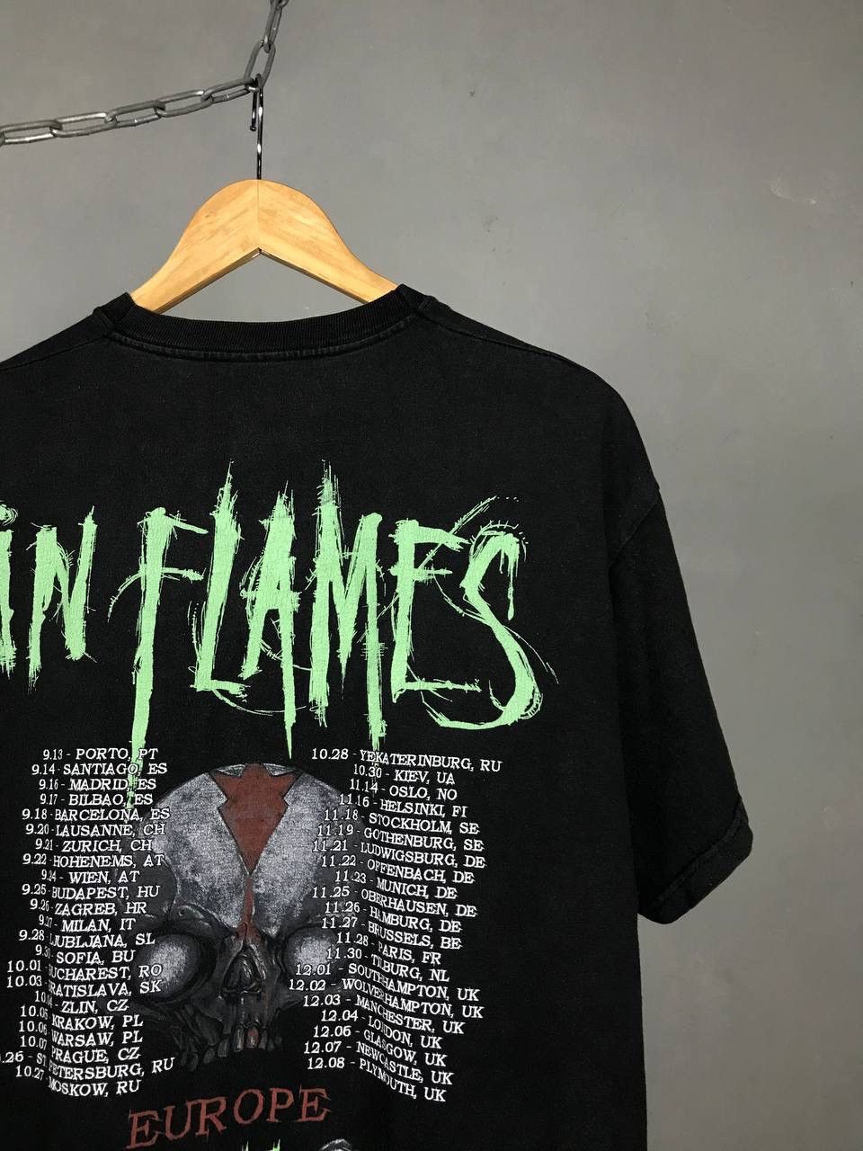 Band Tees × Vintage In Flames 2011 skullsvintage rock overprinted band tour tee Size US XL / EU 56 / 4 - 7 Thumbnail