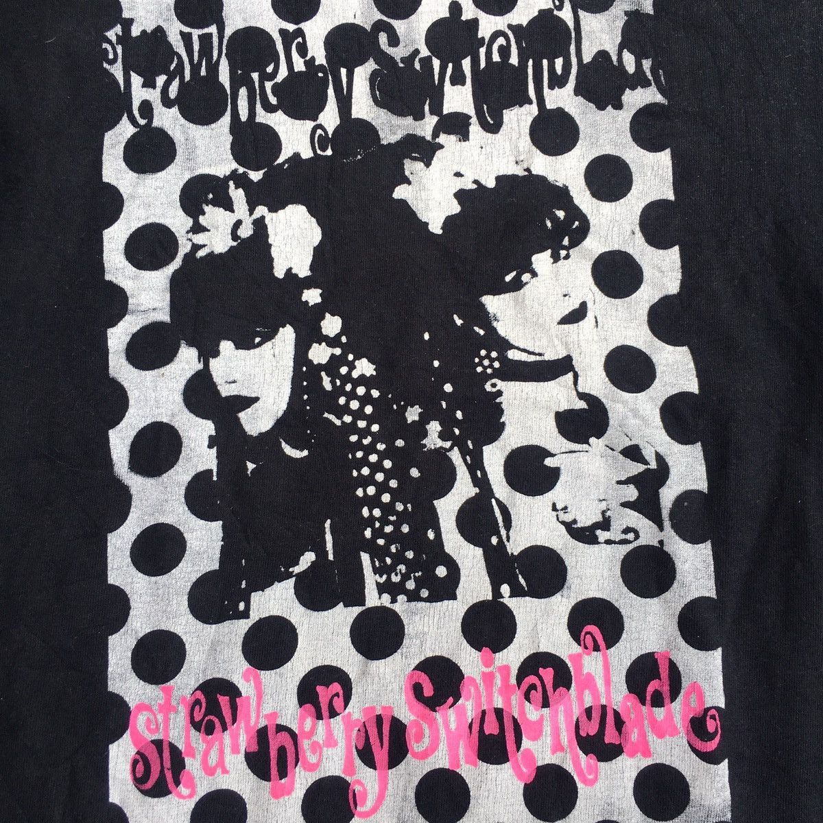 Band Tees vintage sexy dynamite x strawberry switchblade tee Size US S / EU 44-46 / 1 - 2 Thumbnail