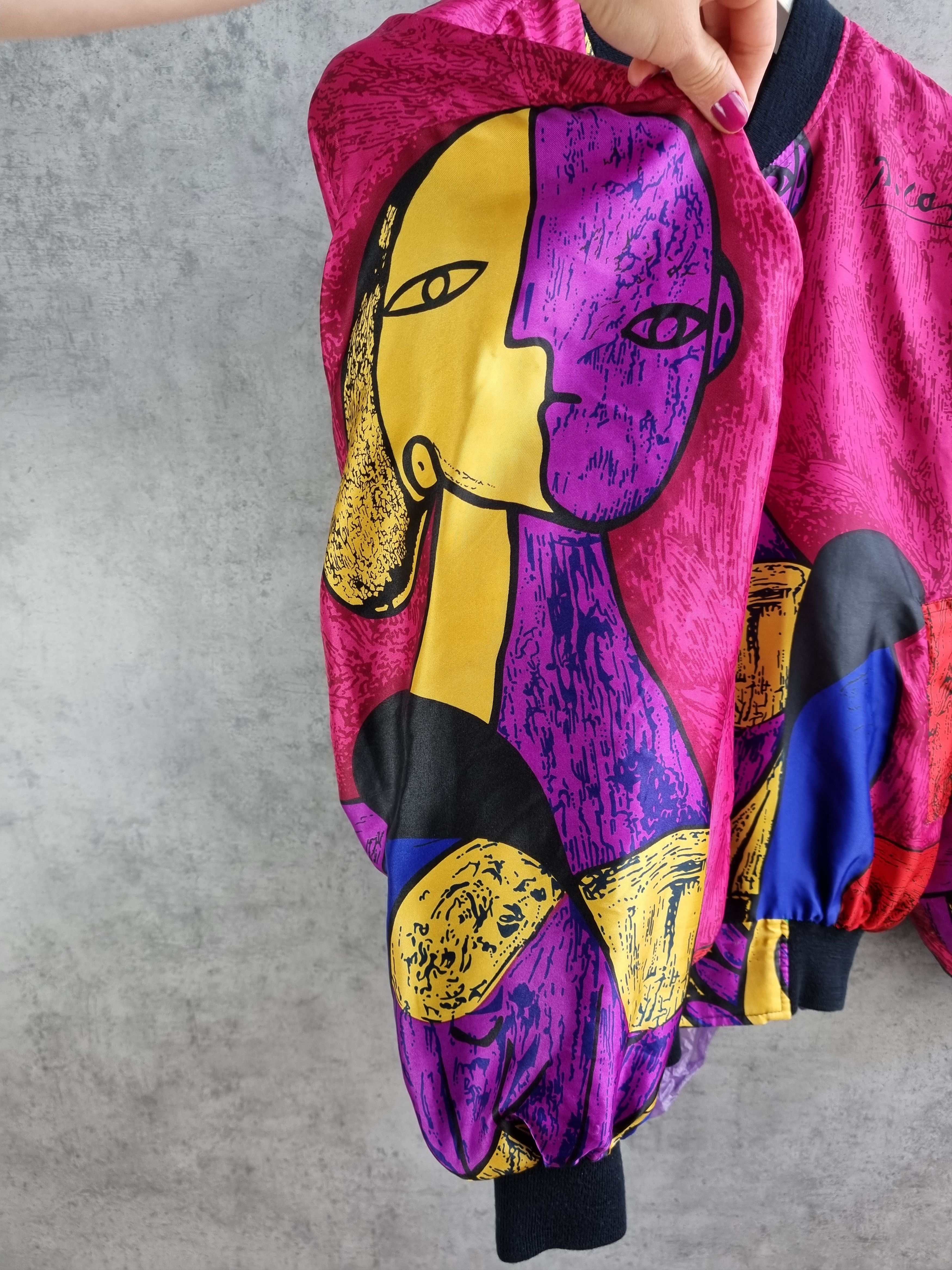 Vintage 90s Picasso Abstract Print, shiny fabrics looks like Silk Size M / US 6-8 / IT 42-44 - 15 Thumbnail