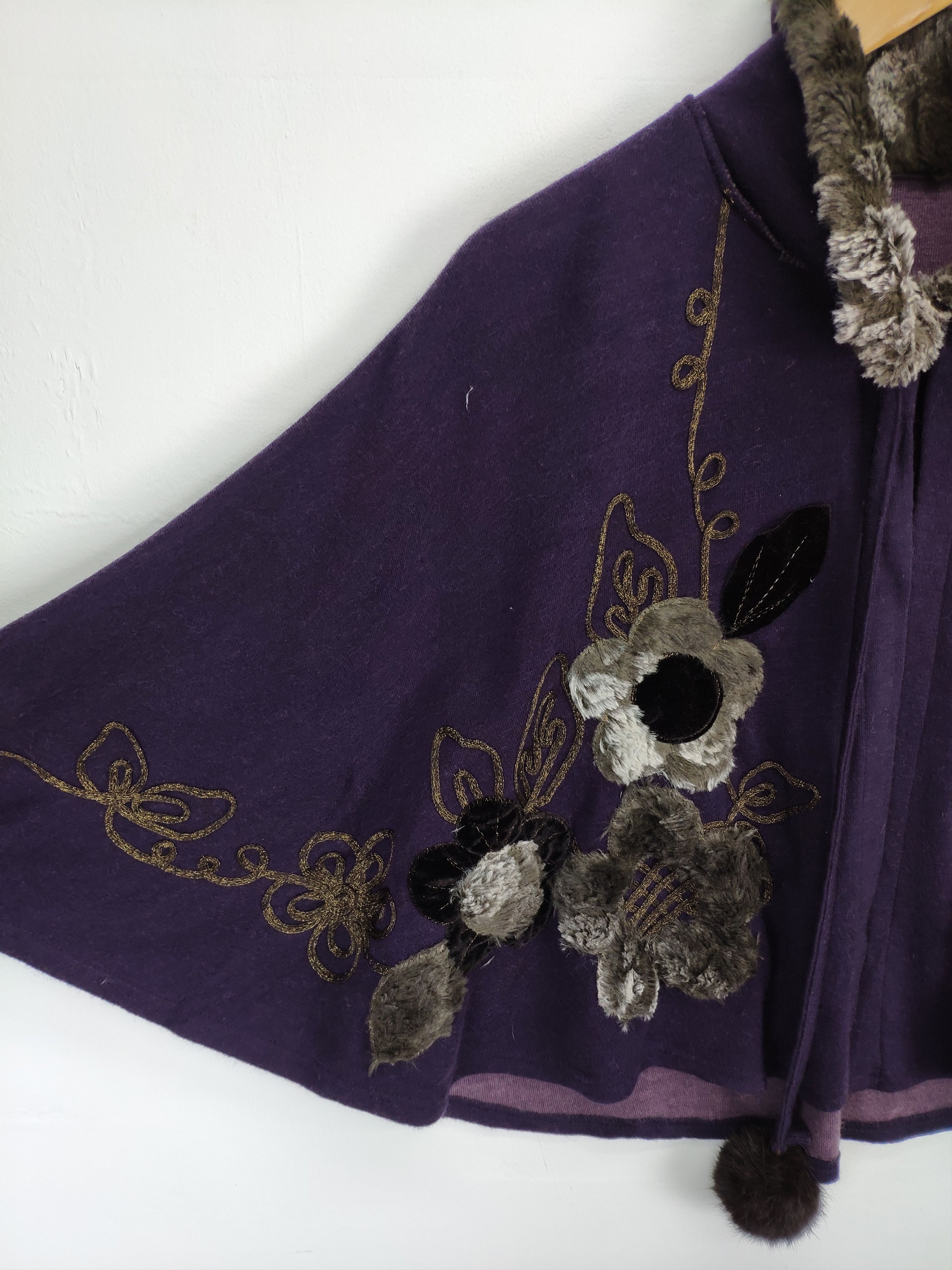 Japanese Brand Steal 💥 Vintage Japanese Brand Poncho Flower Motif Size ONE SIZE - 5 Thumbnail