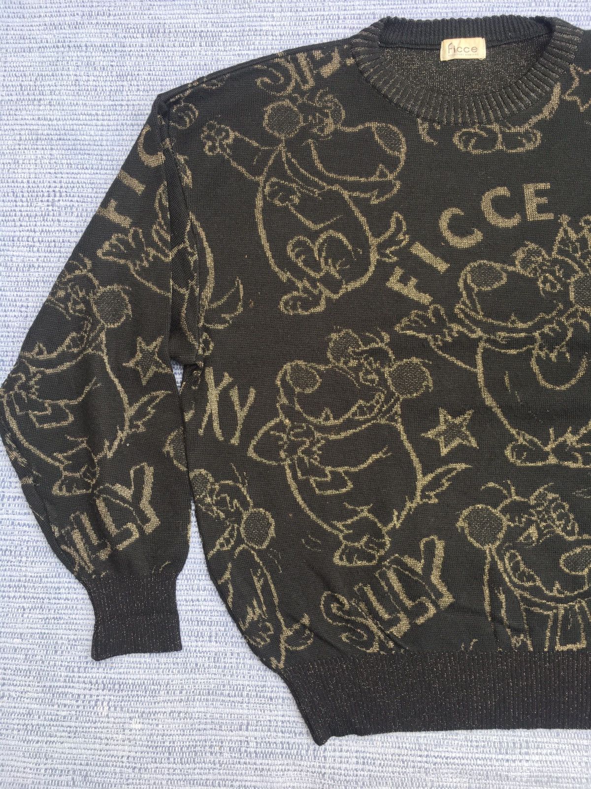 Japanese Brand black gold knit Size US S / EU 44-46 / 1 - 4 Thumbnail