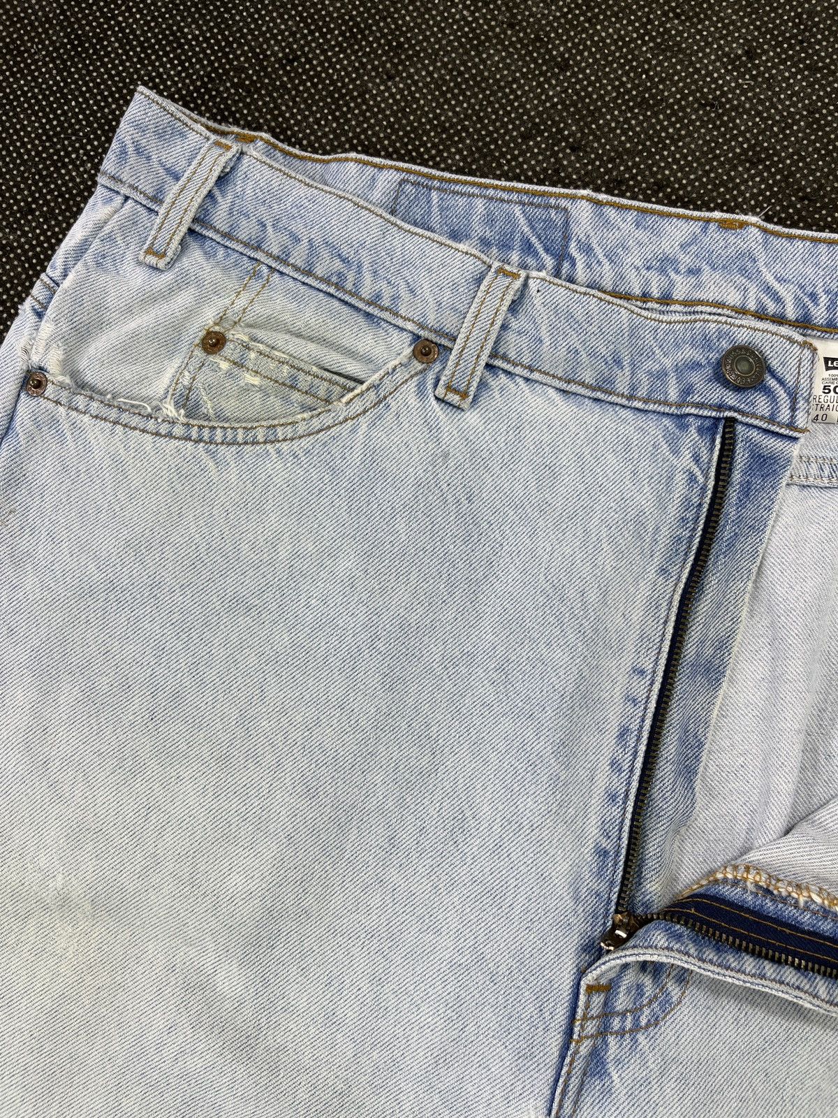 Levi's 90s Vintage Levis 505 Light Wash Jeans - J613 Size US 40 / EU 56 - 8 Thumbnail