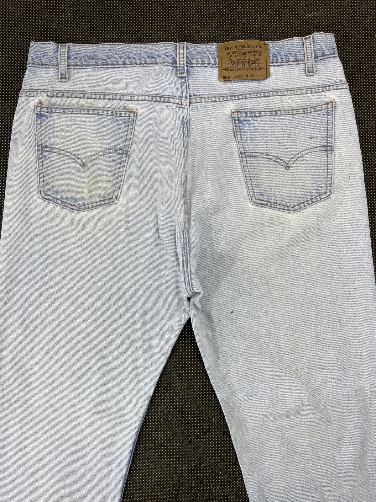 Levi's 90s Vintage Levis 505 Light Wash Jeans - J613 Size US 40 / EU 56 - 4 Thumbnail