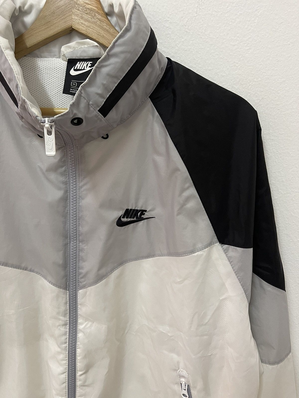 Nike × Vintage Vintage Nike Swoosh Embroidery Y2k Zip Up Jacket Size US M / EU 48-50 / 2 - 2 Thumbnail