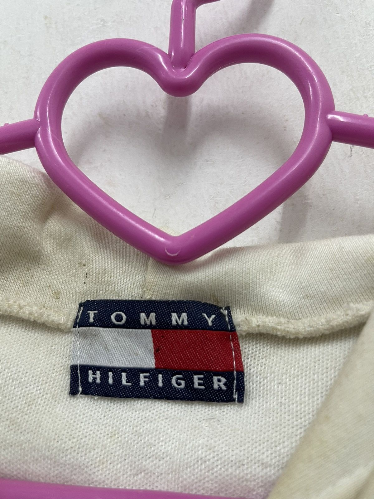 Tommy Hilfiger Rare TOMMY HILFIGER Embroidered Spell Out Big Logo Thrashed Size US L / EU 52-54 / 3 - 2 Thumbnail