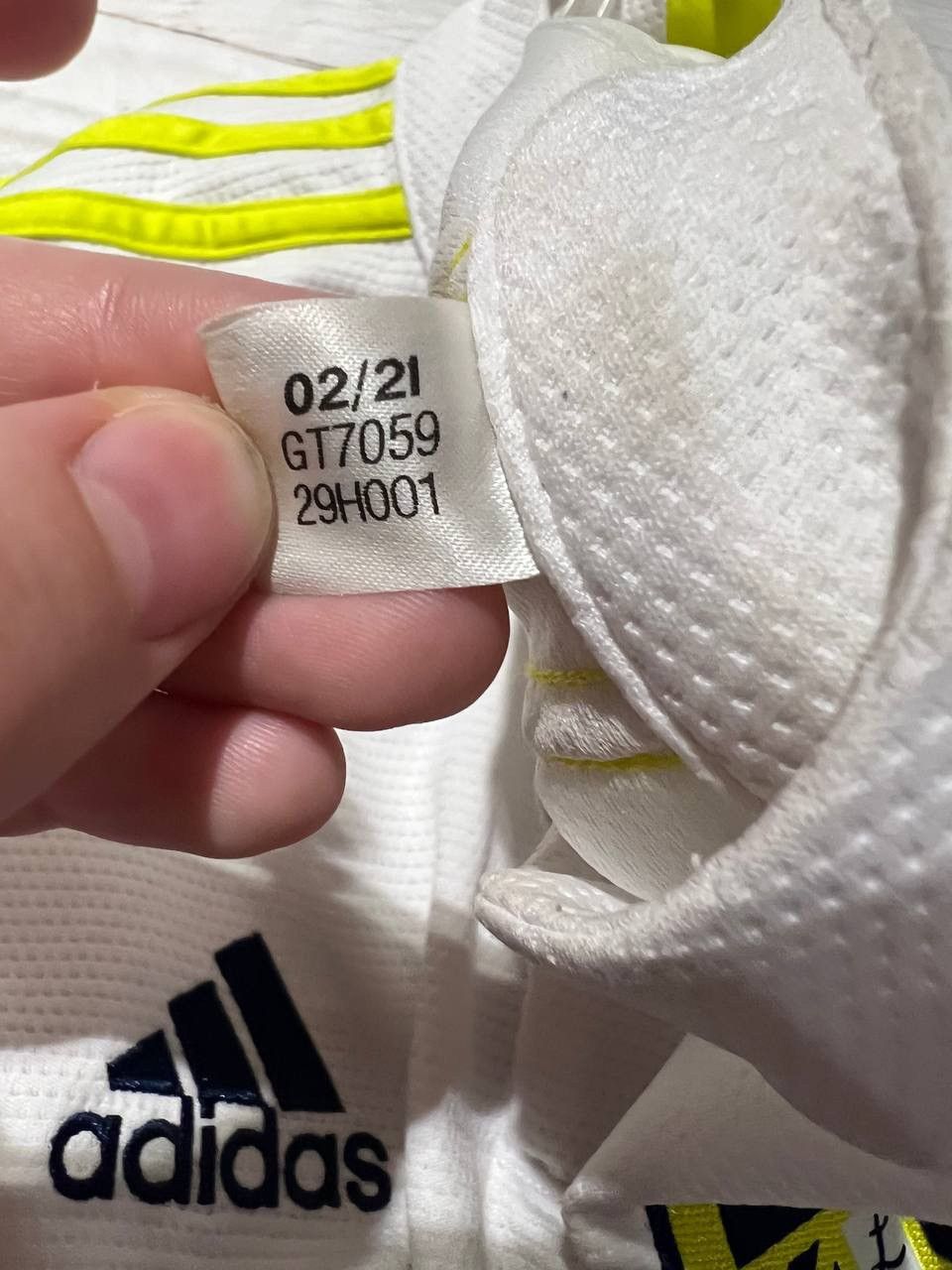 Adidas Adidas Leeds United 2021 2022 Home Football Shirt Jersey Size US S / EU 44-46 / 1 - 11 Thumbnail