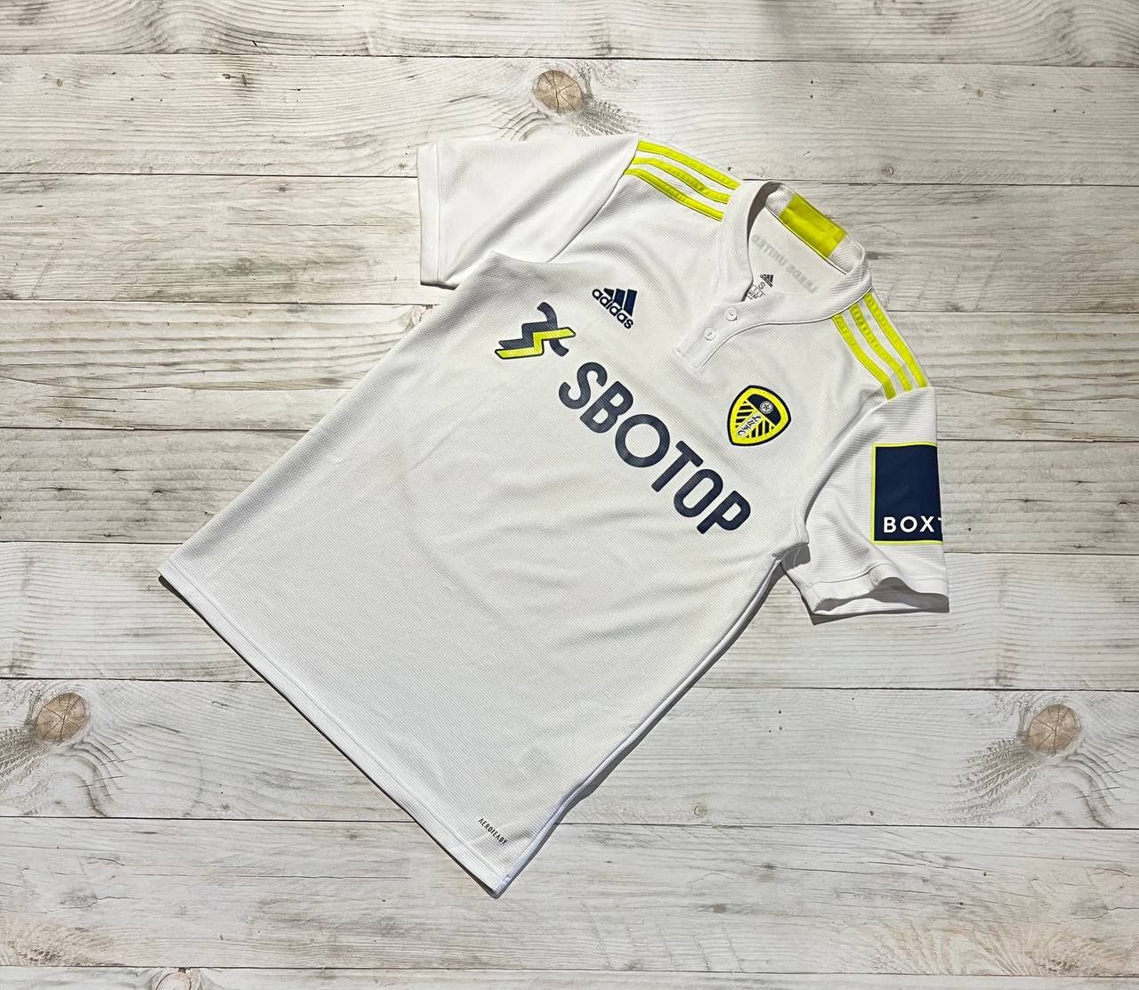 Adidas Adidas Leeds United 2021 2022 Home Football Shirt Jersey Size US S / EU 44-46 / 1 - 1 Thumbnail