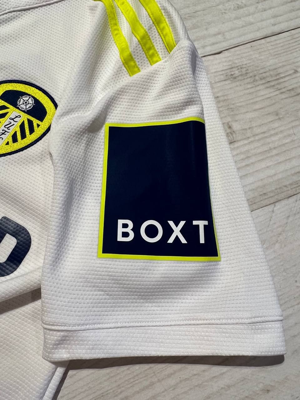 Adidas Adidas Leeds United 2021 2022 Home Football Shirt Jersey Size US S / EU 44-46 / 1 - 7 Thumbnail