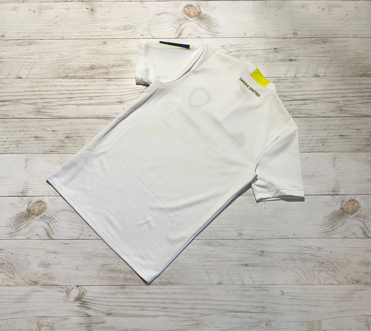 Adidas Adidas Leeds United 2021 2022 Home Football Shirt Jersey Size US S / EU 44-46 / 1 - 14 Thumbnail