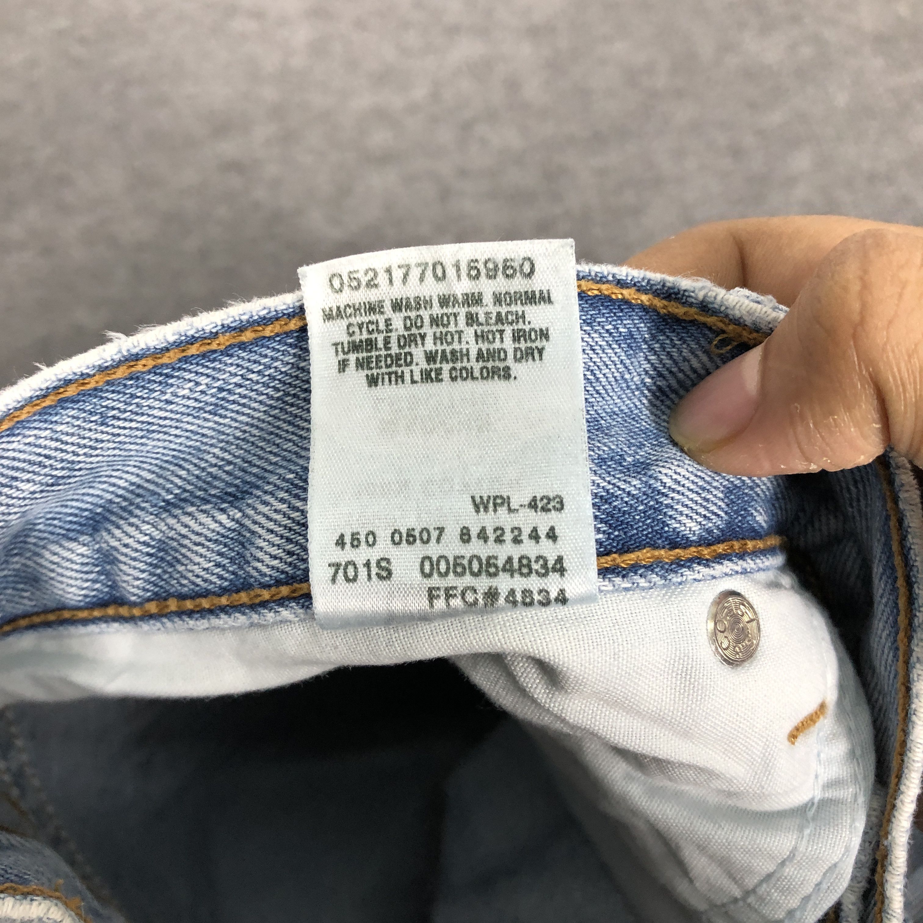 Levi's Vintage Y2K Levi's 505 Faded Blue Jean Size US 40 / EU 56 - 18 Thumbnail