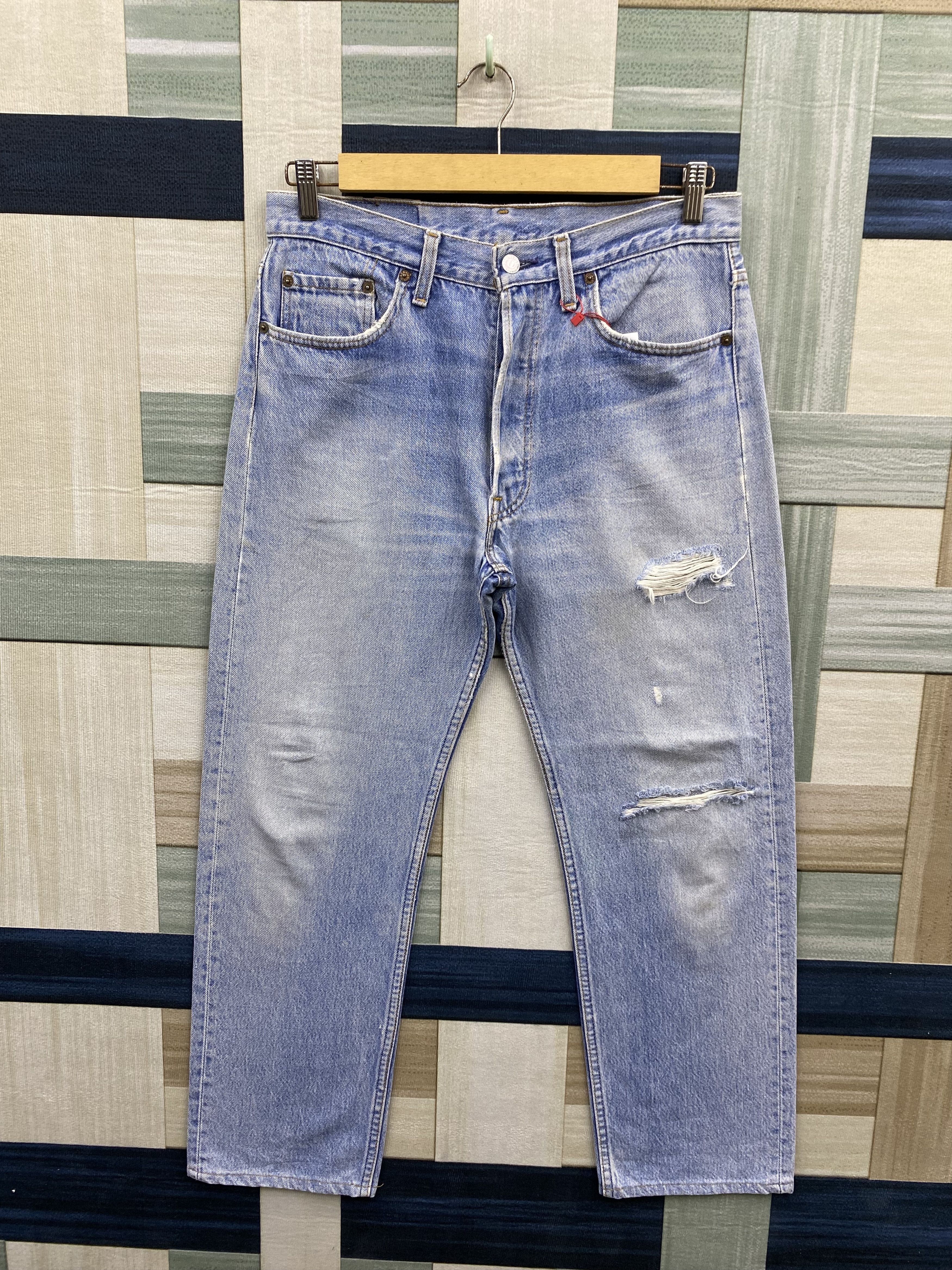 Levi's Vintage Levi's 501 Distress Faded Blue Jean Pant Size US 32 / EU 48 - 1 Thumbnail