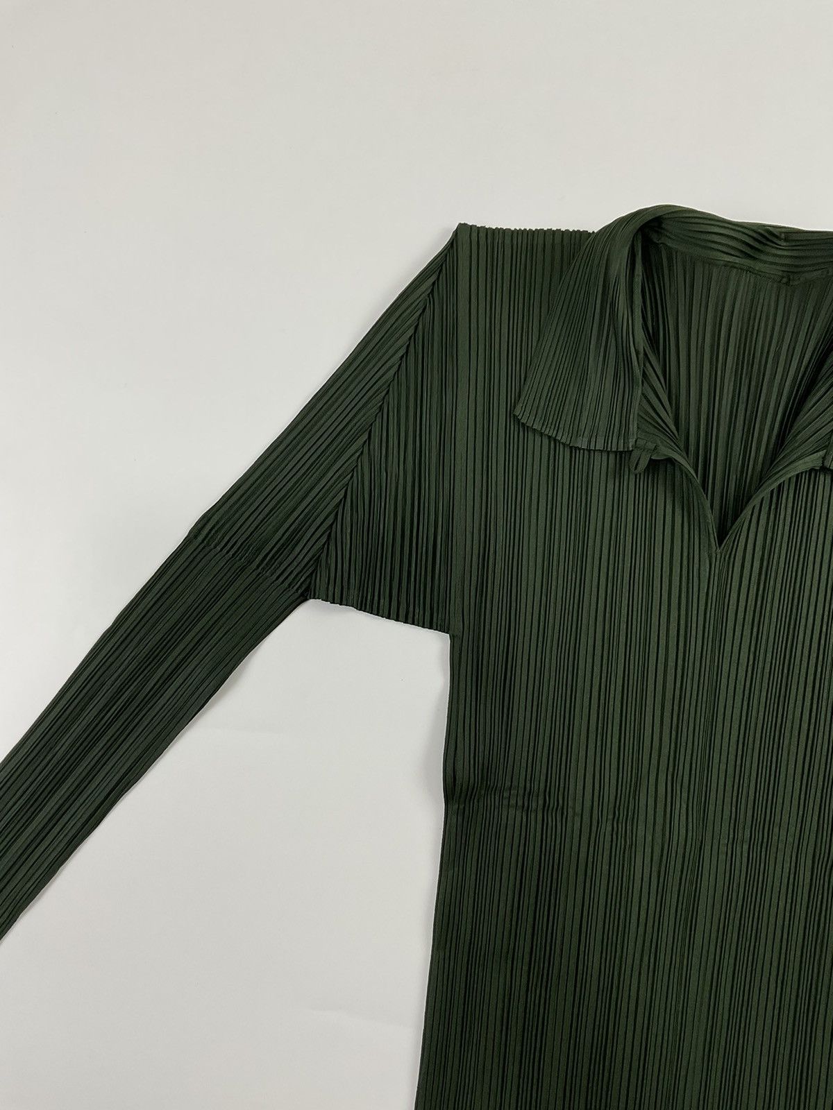Issey Miyake Issey Miyake Pleats Please Pleated Long Sleeve Size M / US 6-8 / IT 42-44 - 2 Thumbnail