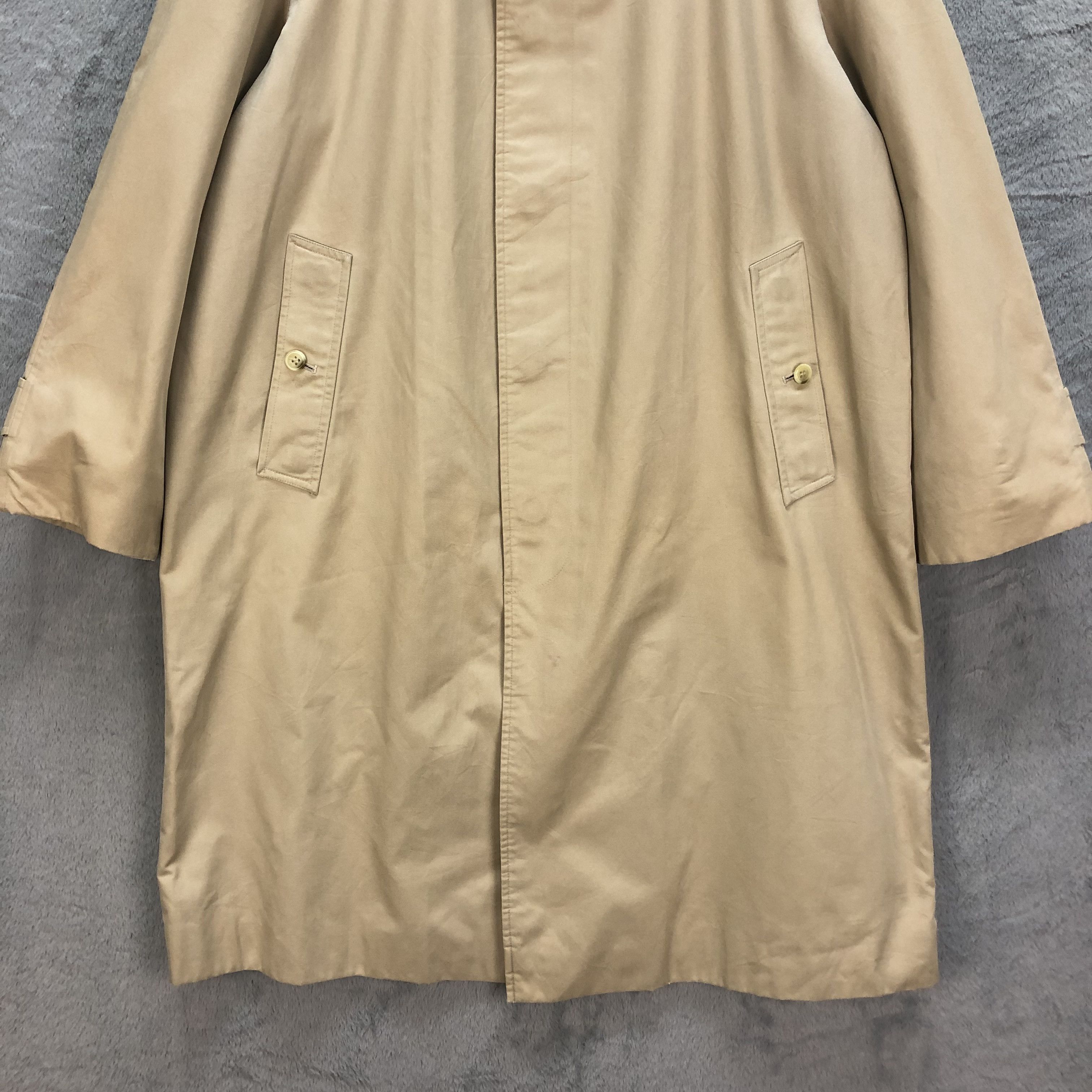 Burberry VINTAGE BURBEERYS NOVA CHECK OVERCOAT #6872-96 Size US XL / EU 56 / 4 - 3 Thumbnail