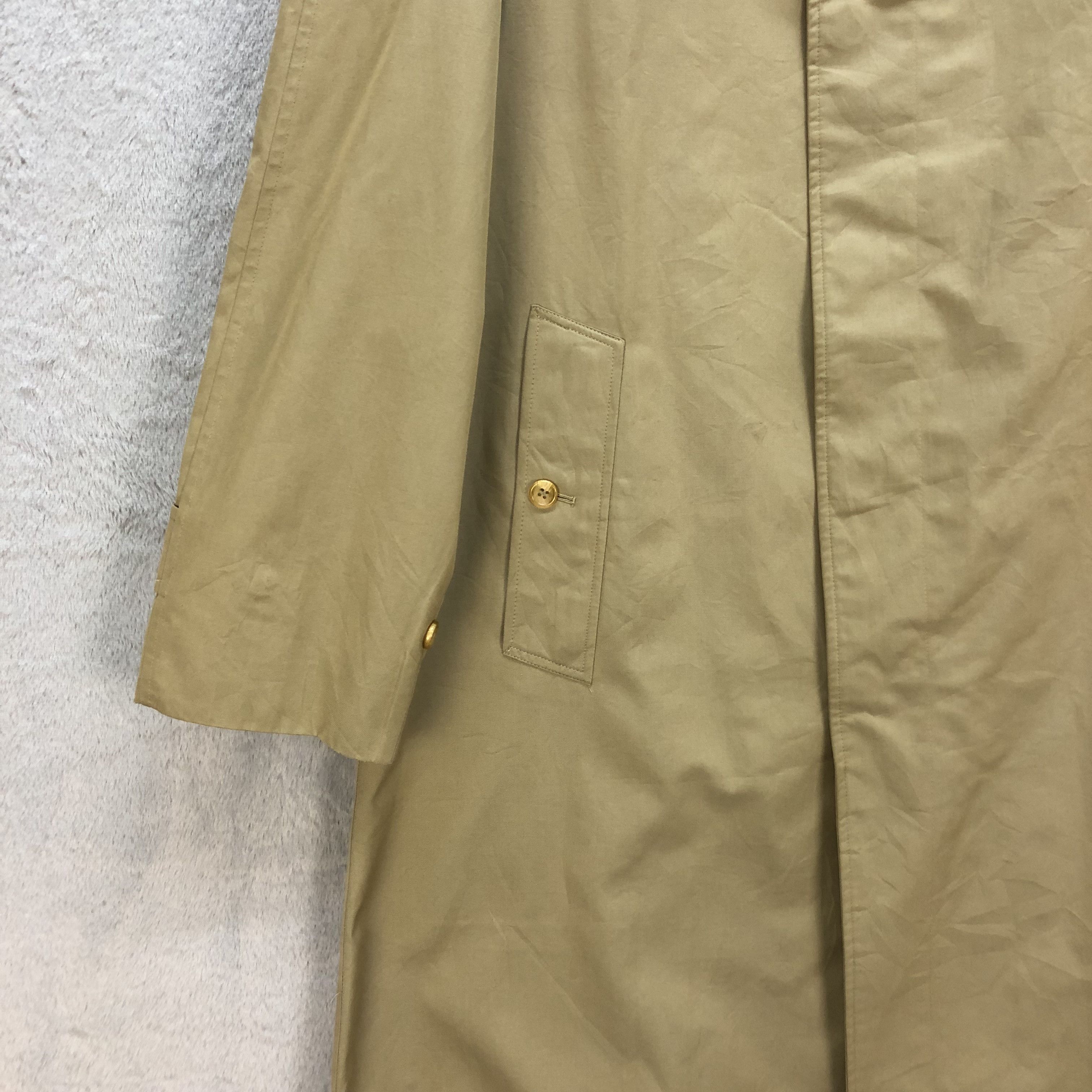 Burberry VINTAGE BURBERRYS NOVA CHECK OVERCOAT #6875-96 Size US M / EU 48-50 / 2 - 4 Thumbnail