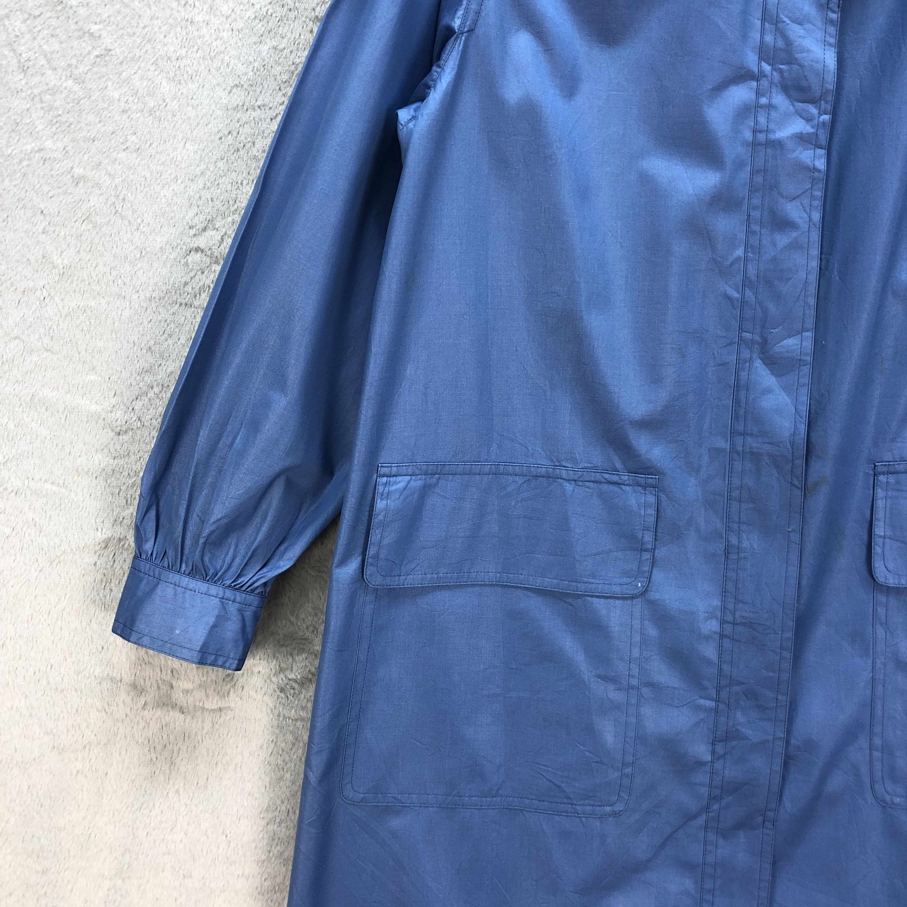 Yves Saint Laurent VINTAGE YSL PARIS BLUE TRENCH COAT #6874-96 Size US M / EU 48-50 / 2 - 5 Thumbnail