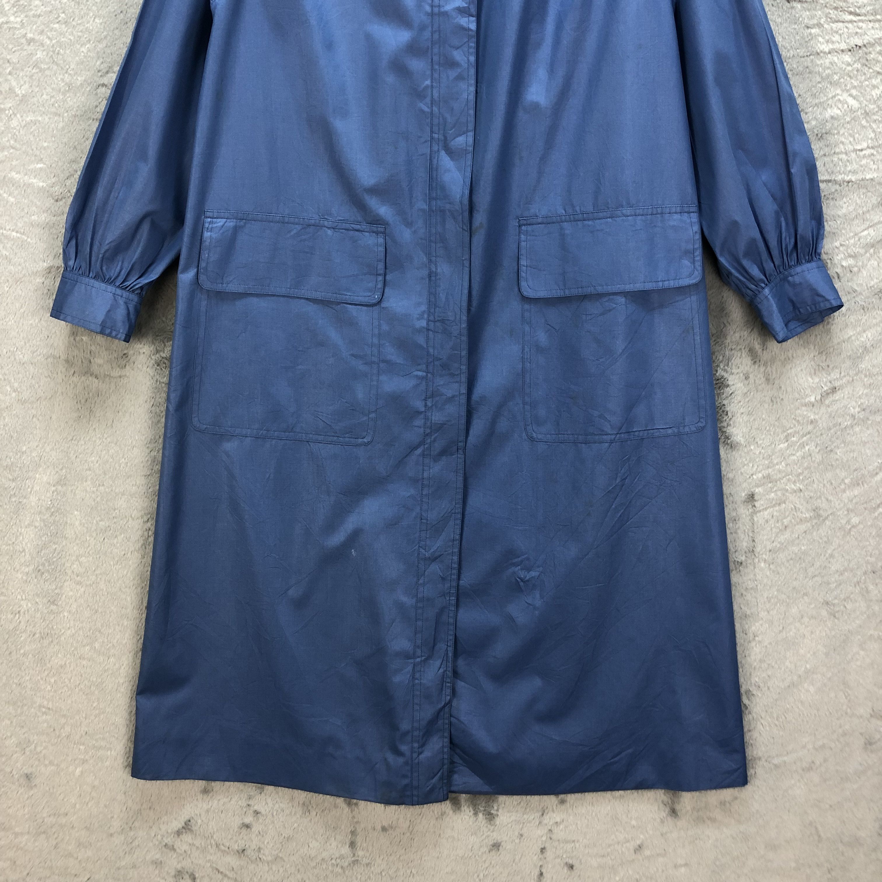 Yves Saint Laurent VINTAGE YSL PARIS BLUE TRENCH COAT #6874-96 Size US M / EU 48-50 / 2 - 3 Thumbnail