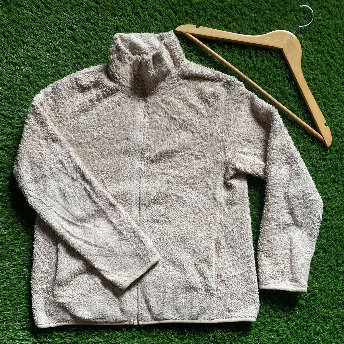 💥 Vintage Uniqlo Fleece Sweater Nice Design 💥