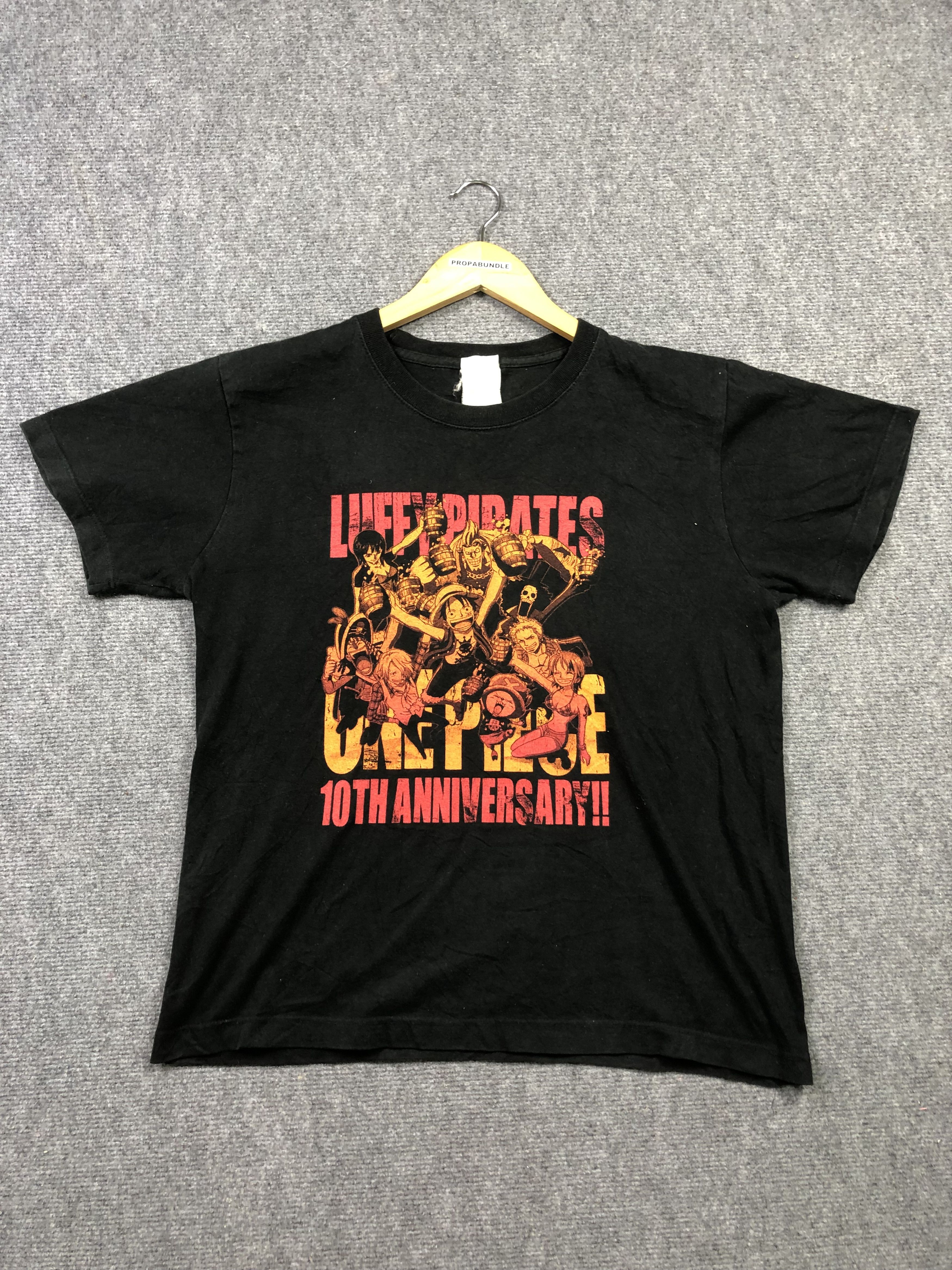 Anime One Piece 10Th Anniversary Tshirt Size US M / EU 48-50 / 2 - 1 Thumbnail
