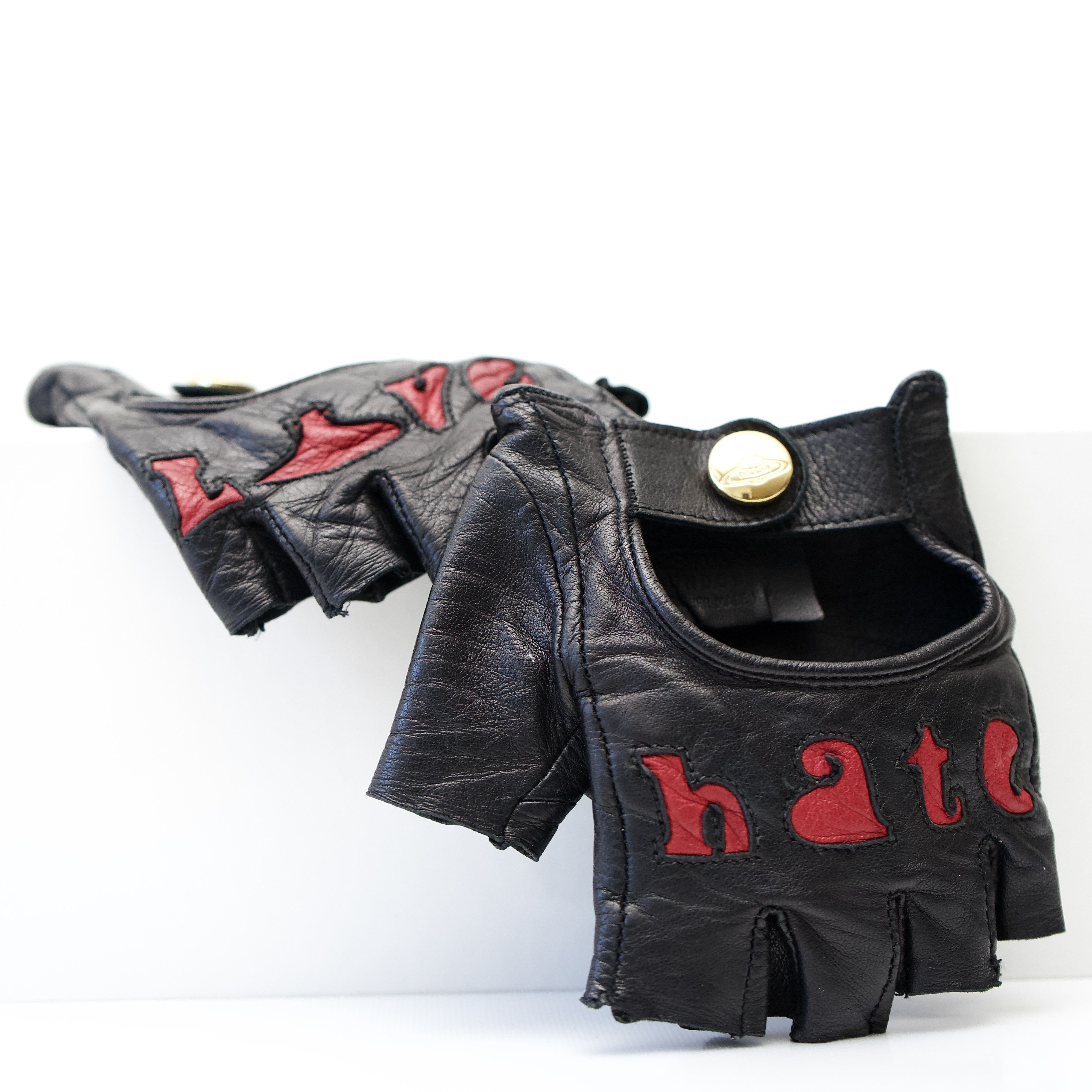 小物 Vivienne Westwood leather gloves Vivienne Westwood Black Classic Gloves Vivienne Westwood