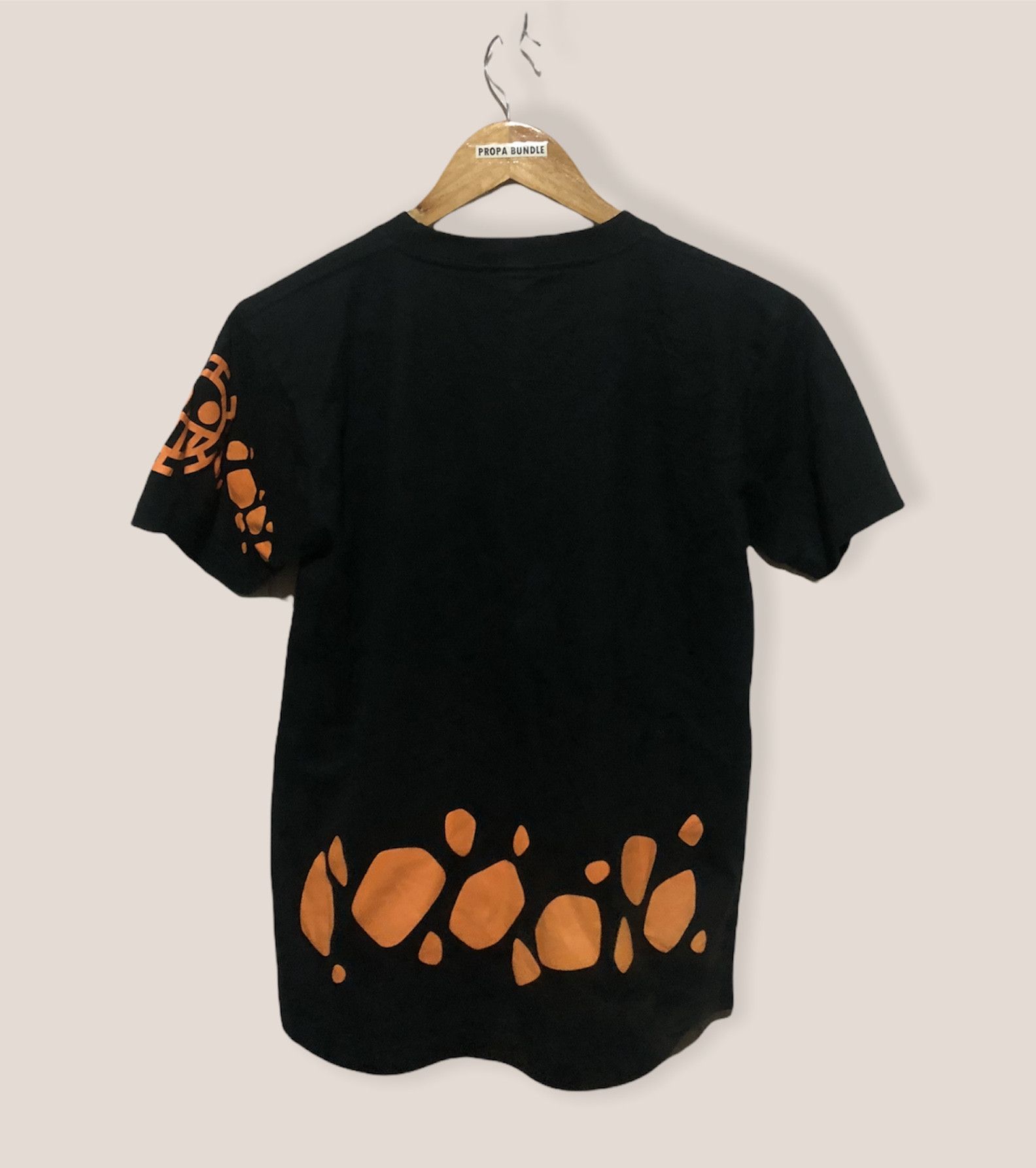 Anime Trafagal D Water Law New Yonkou One Piece Tshirt Size US S / EU 44-46 / 1 - 6 Thumbnail