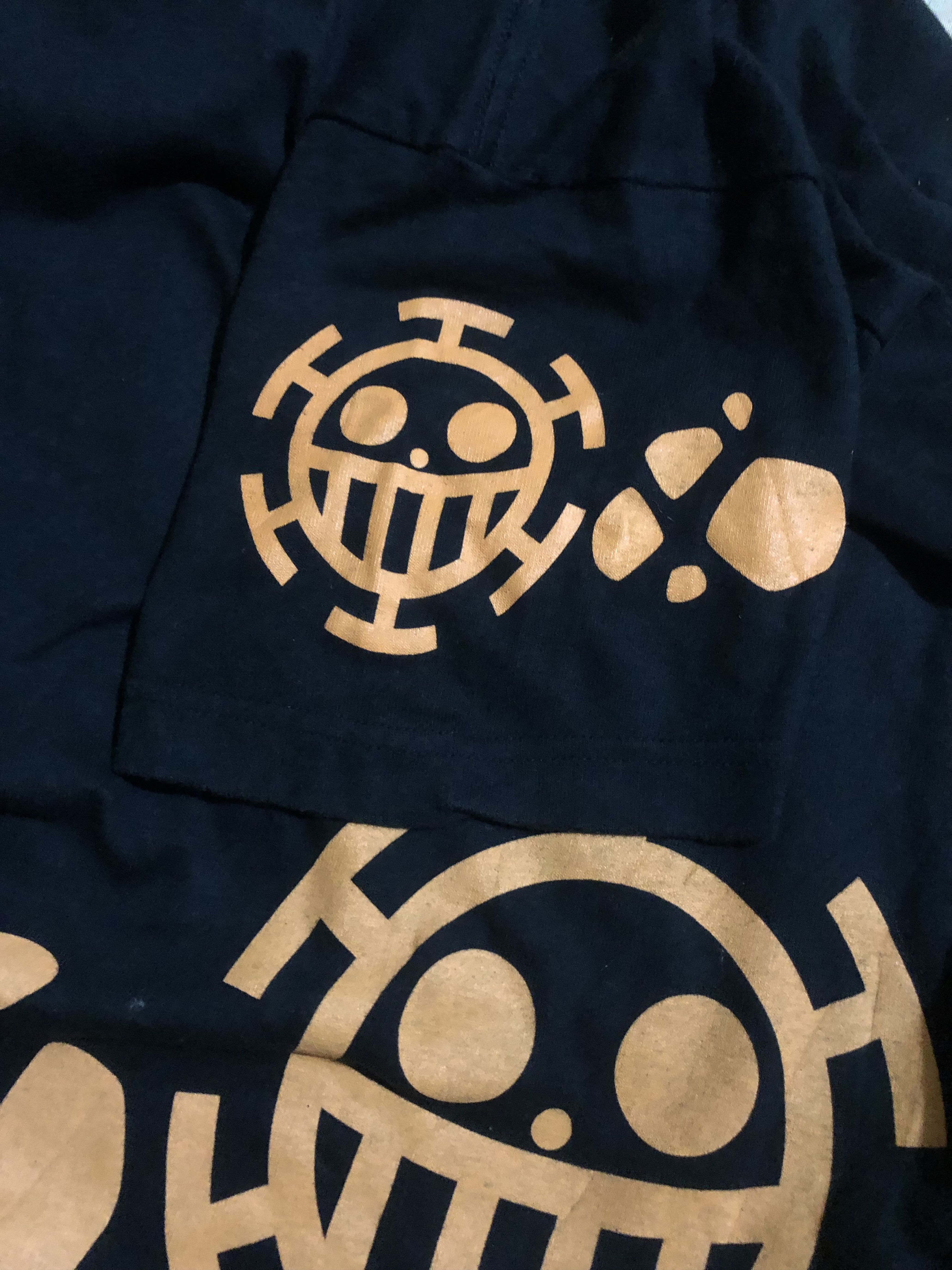 Anime Trafagal D Water Law New Yonkou One Piece Tshirt Size US S / EU 44-46 / 1 - 3 Thumbnail