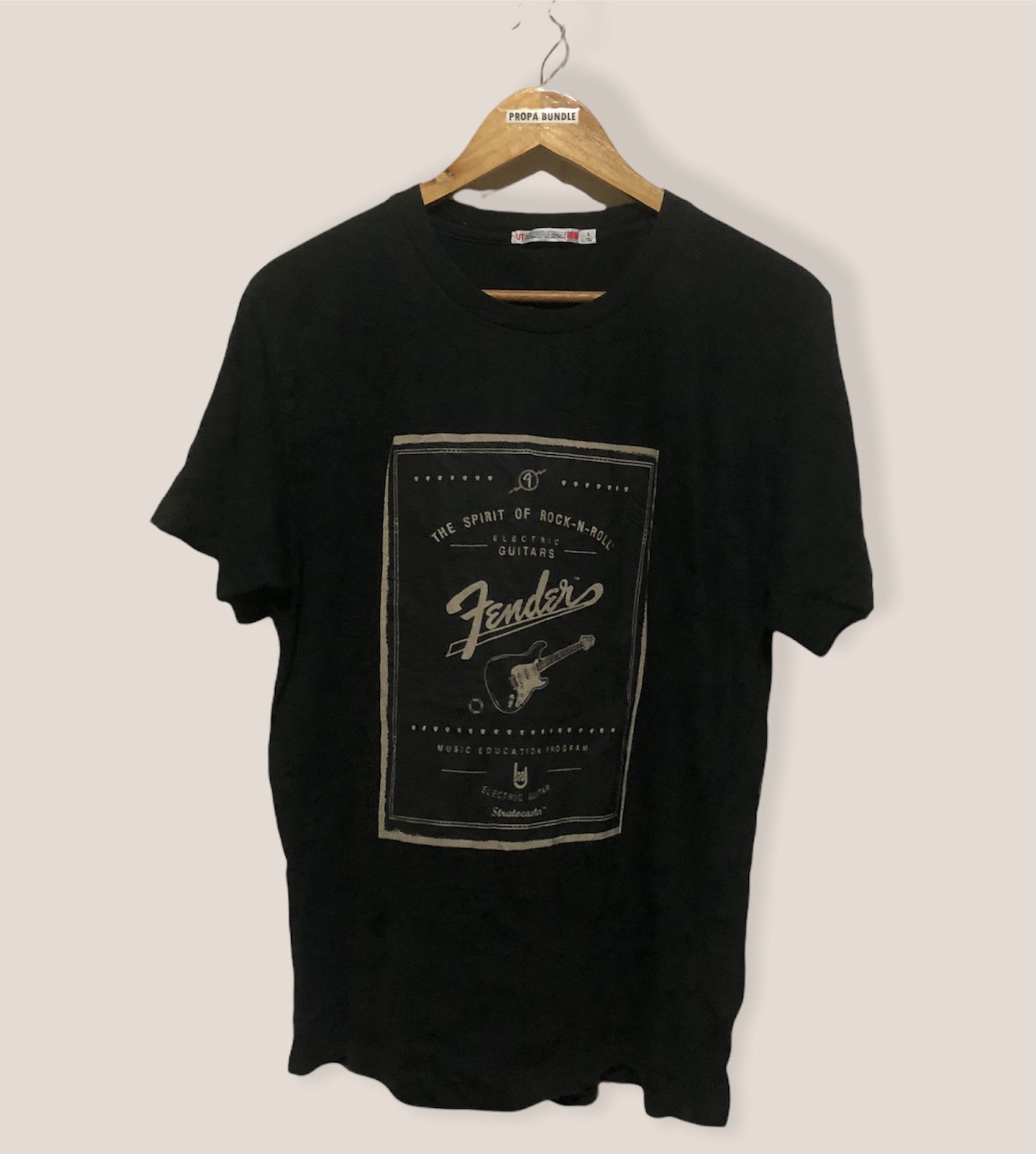 Japanese Brand Fender The Spirit Of Rock And Roll Tshirt Size US L / EU 52-54 / 3 - 1 Thumbnail