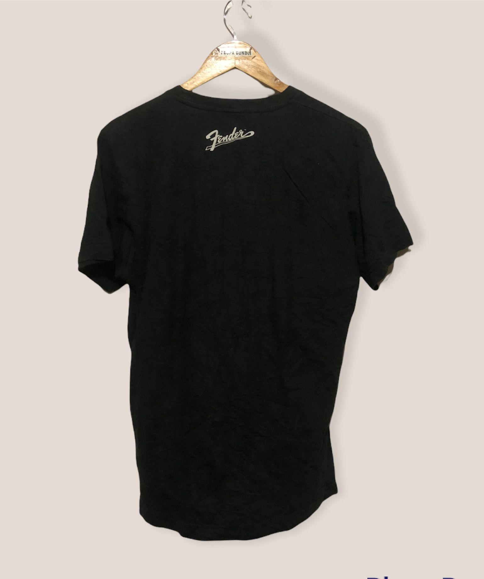 Japanese Brand Fender The Spirit Of Rock And Roll Tshirt Size US L / EU 52-54 / 3 - 4 Thumbnail