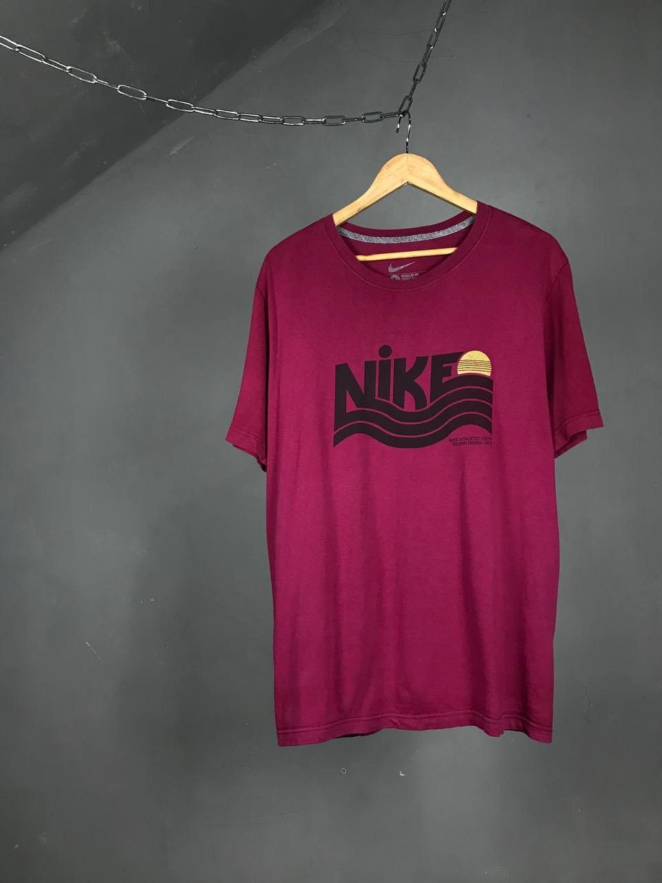 Nike × Vintage Nike swoosh streetwear vintage center logo tee Size US L / EU 52-54 / 3 - 1 Thumbnail